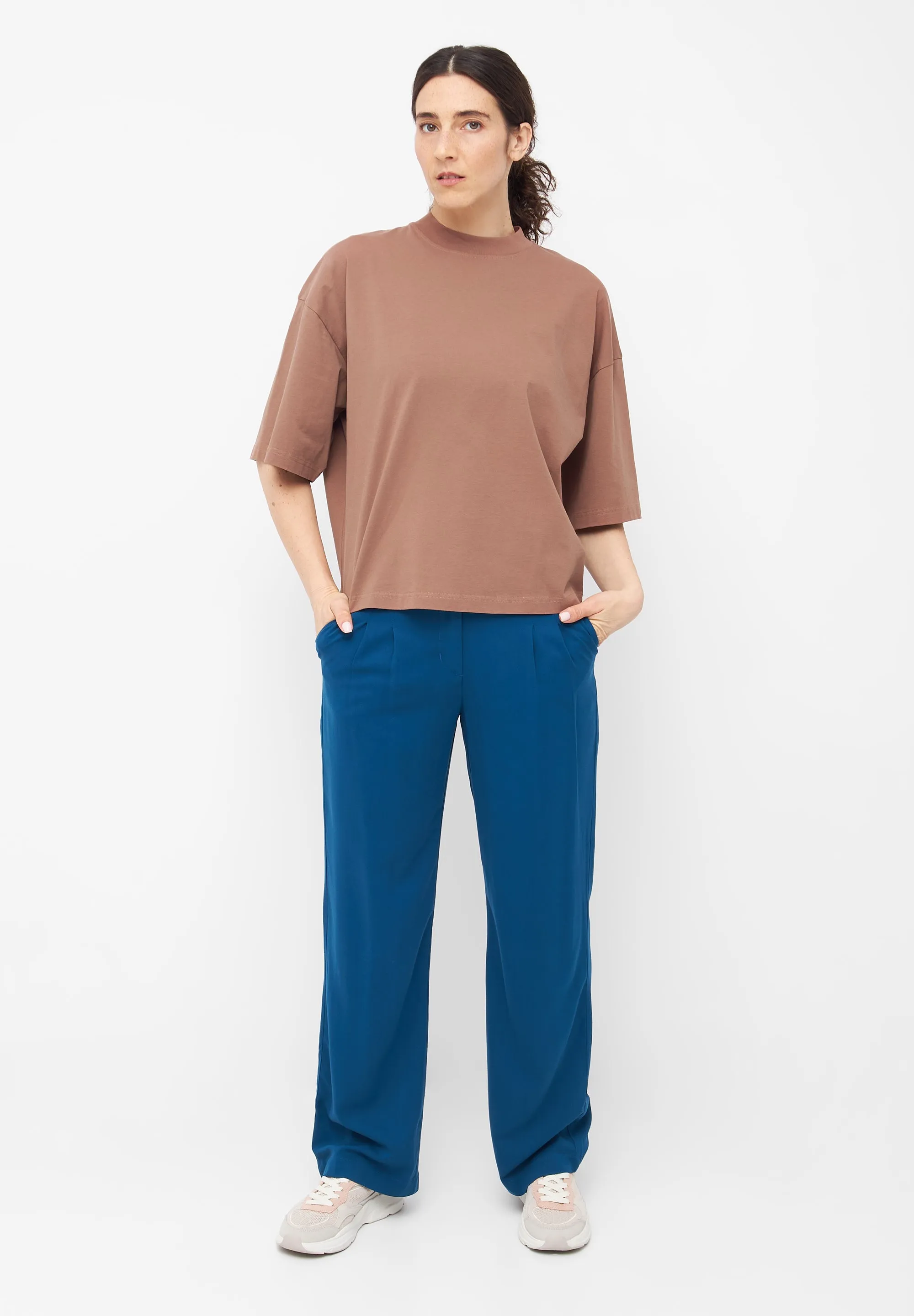 AMALIA organic cotton t-shirt - Truffle Beige Givn Berlin