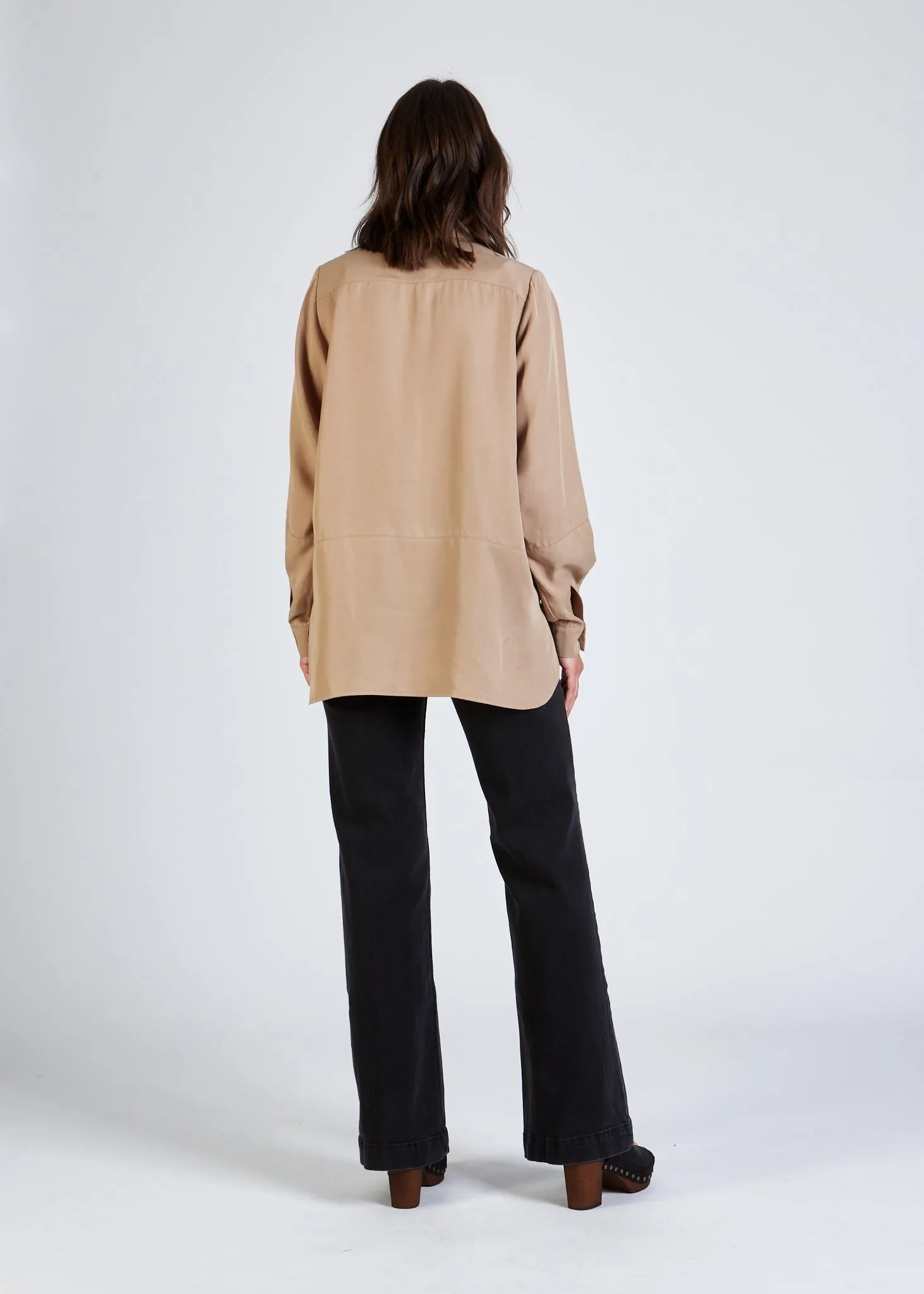 Blouse IVY made from TENCEL™ Lyocell - Light Camel (Tencel) Givn Berlin