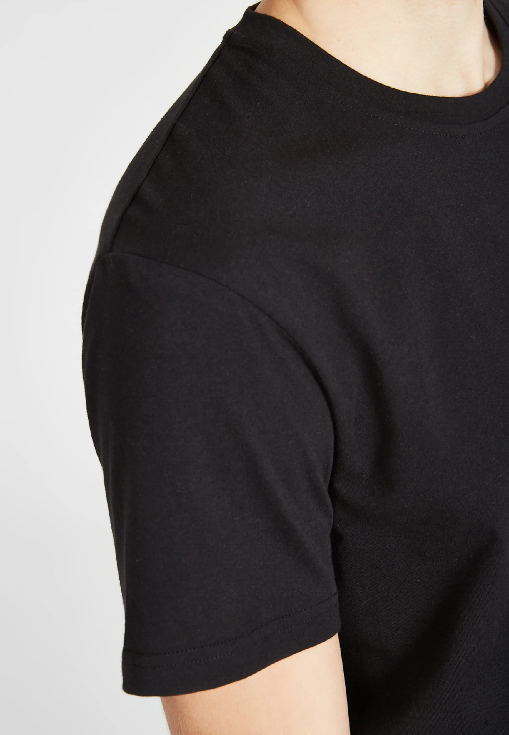 COLBY organic cotton t-shirt - Black Givn Berlin