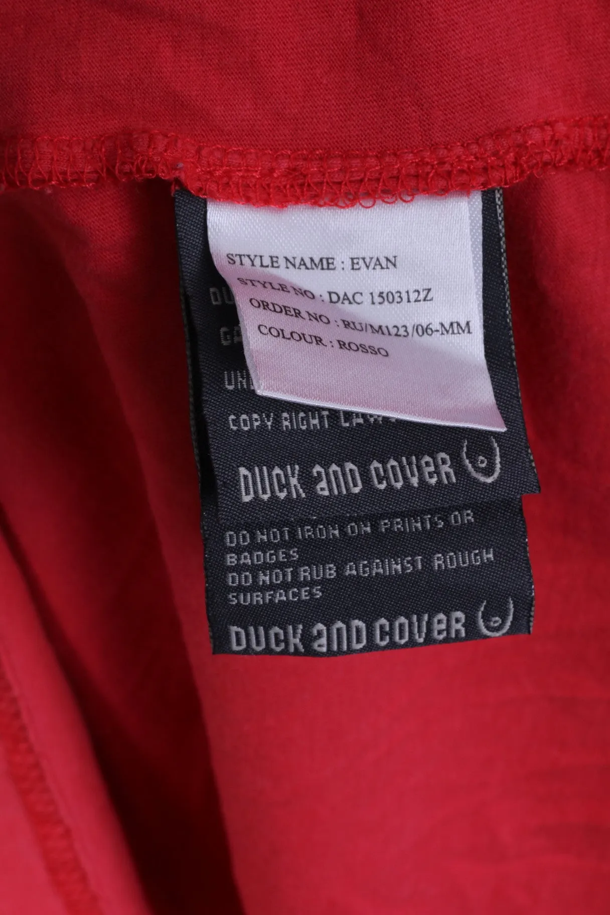 DUCK AND COVER Mens XL T-Shirt Red Cotton  Logo Crew Neck Short Sleeve