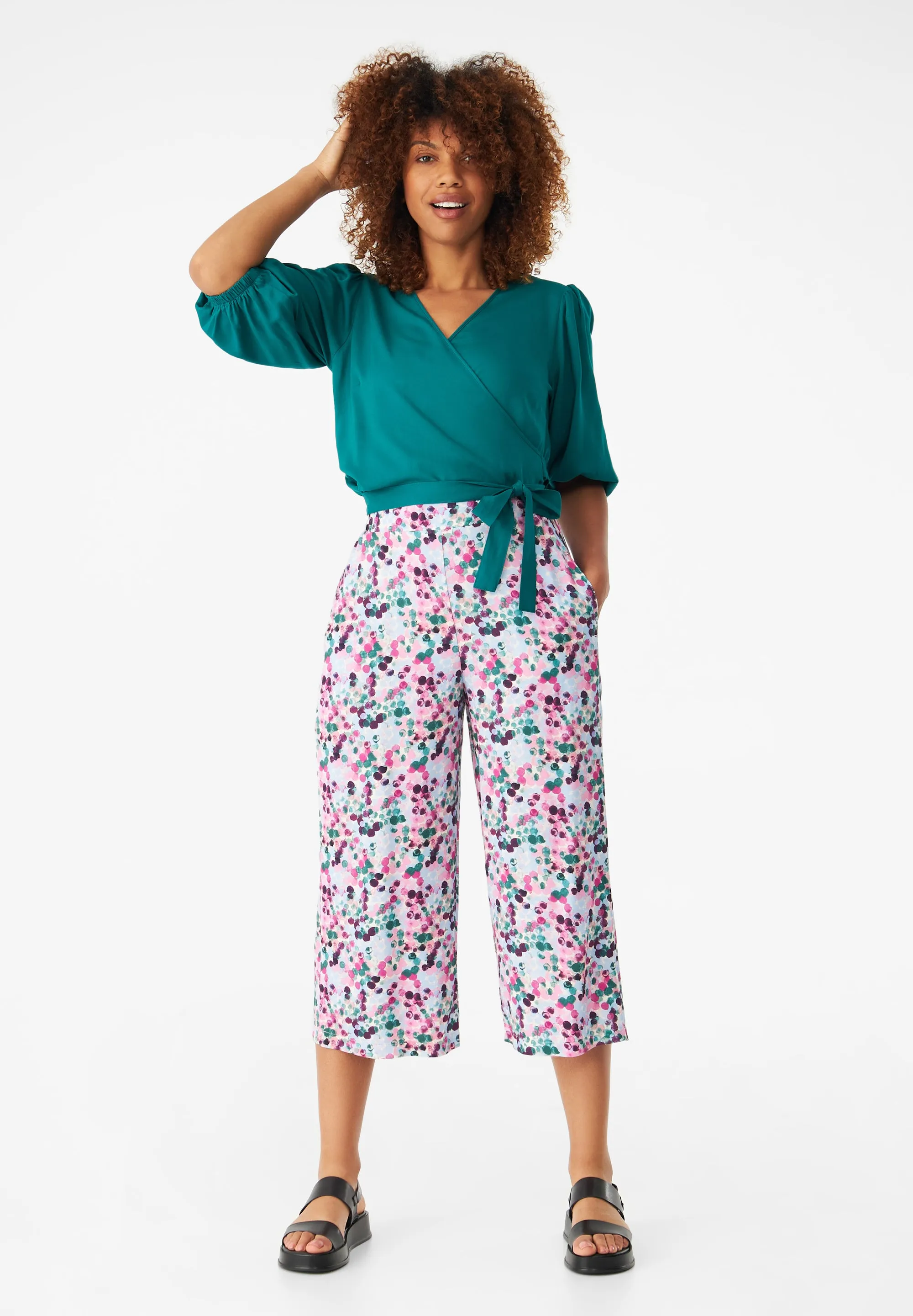 GBANNA Culottes From LENZING™ ECOVERO™ - Green / Violet (Bubbles) Givn Berlin