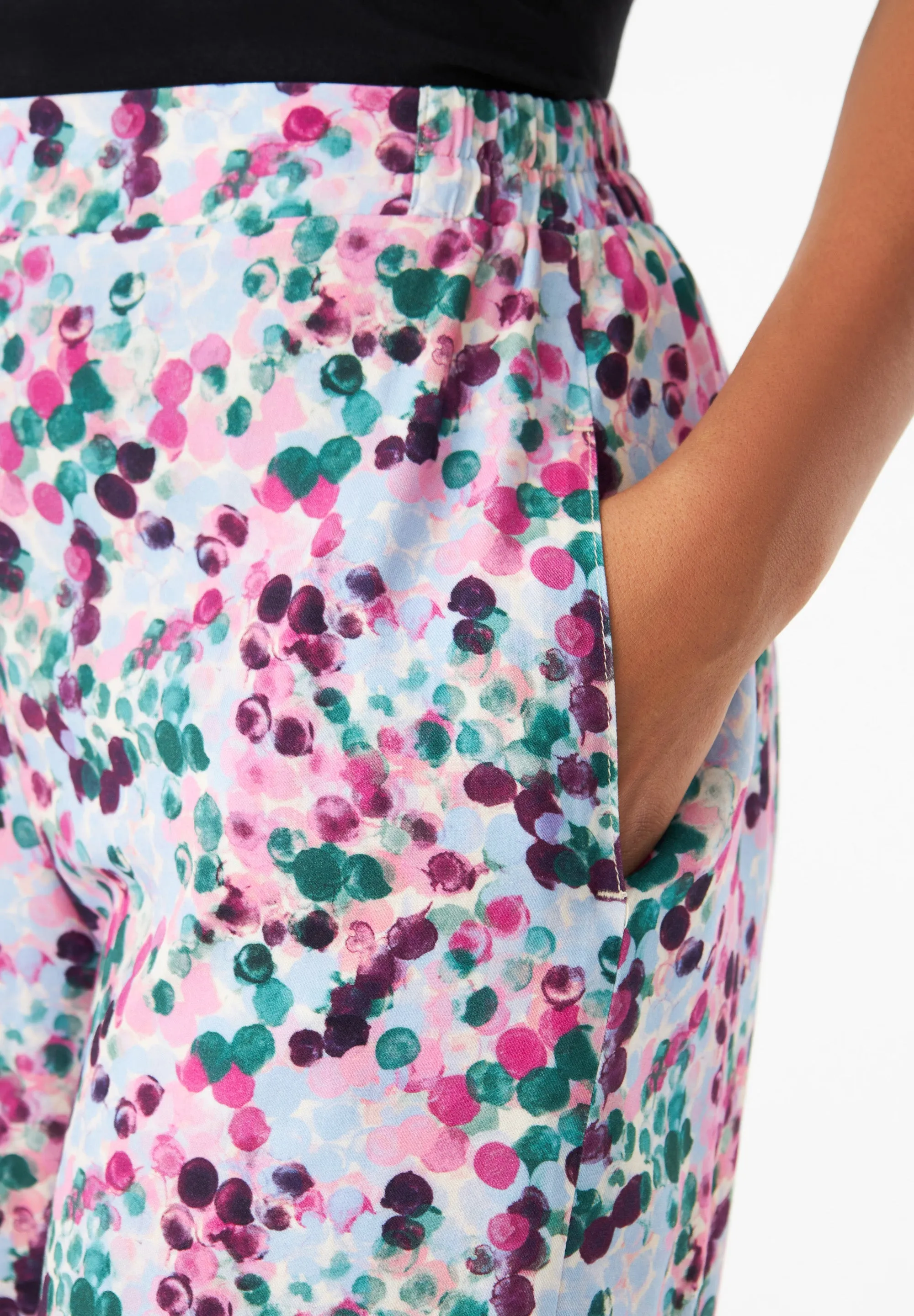 GBANNA Culottes From LENZING™ ECOVERO™ - Green / Violet (Bubbles) Givn Berlin