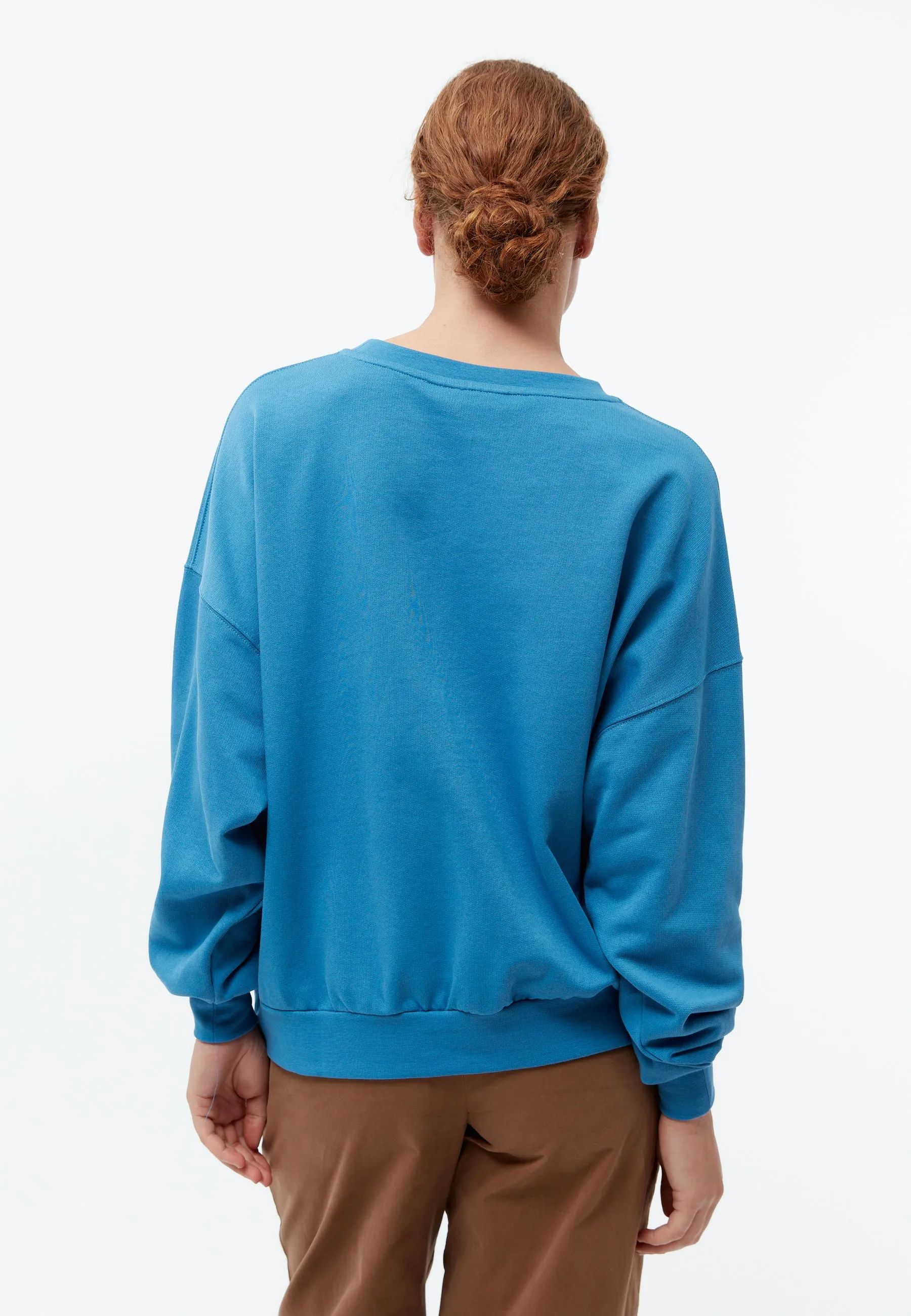 GBARIANA oversize sweater made from organic cotton - Gentle Blue Givn Berlin