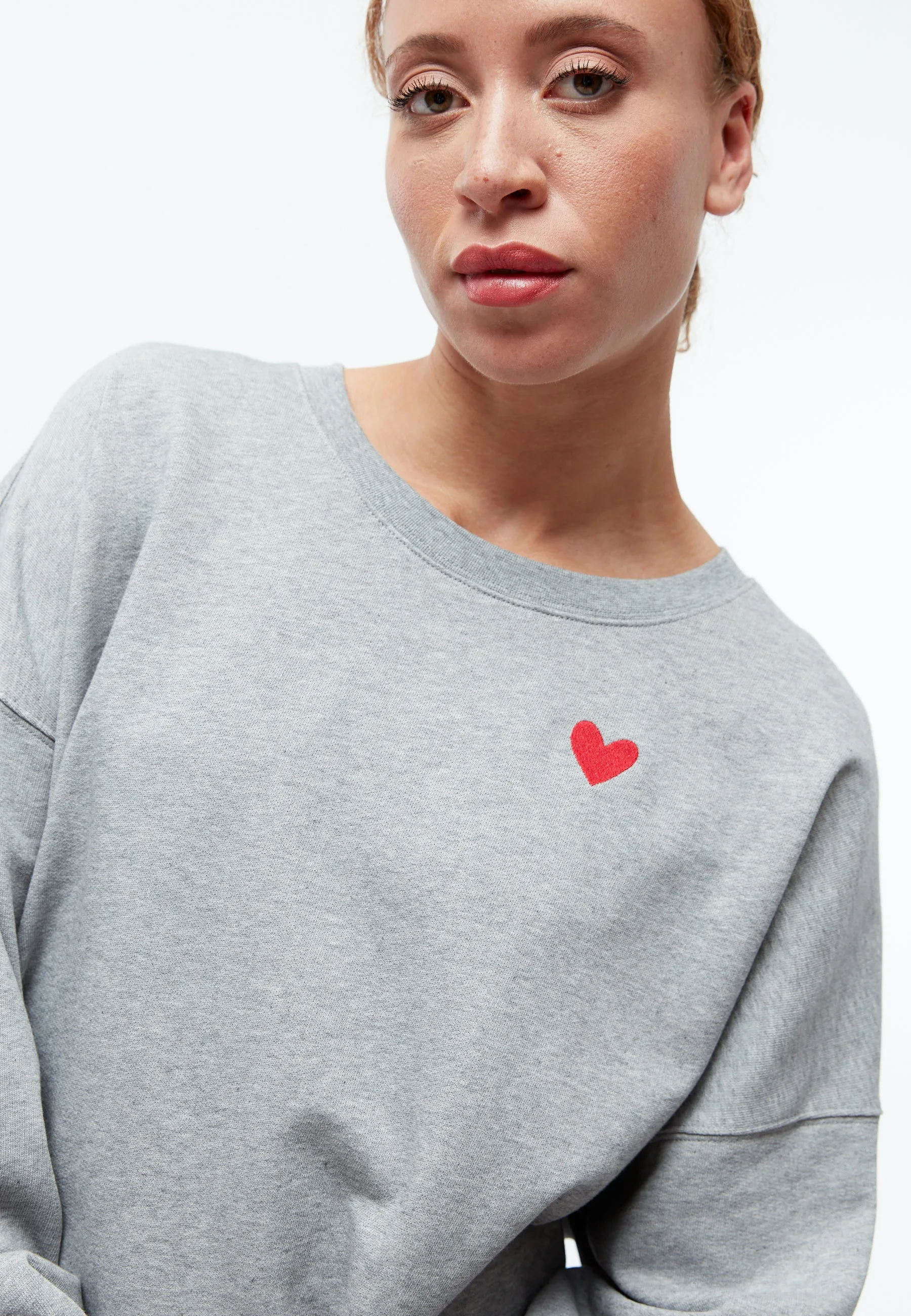 GBARIANA oversize sweater made of organic cotton with embroidery - Grey Melange Givn Berlin