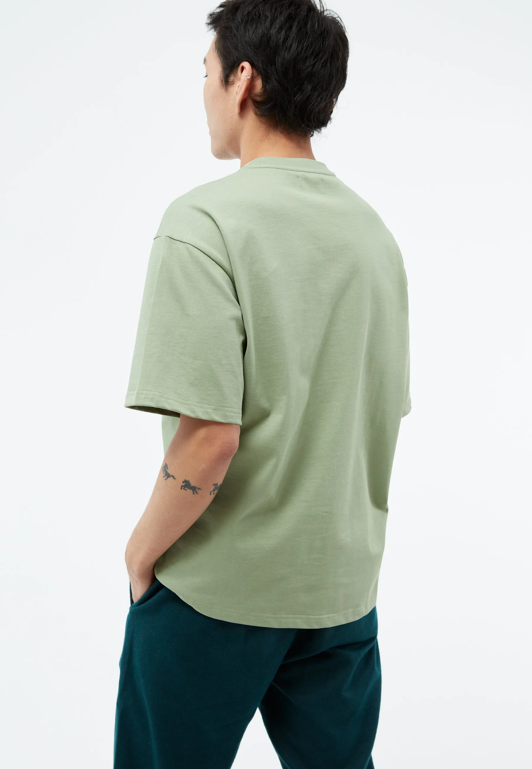 GBCLIFF Heavyweight T-shirt made from organic cotton - Absinthe Green Givn Berlin