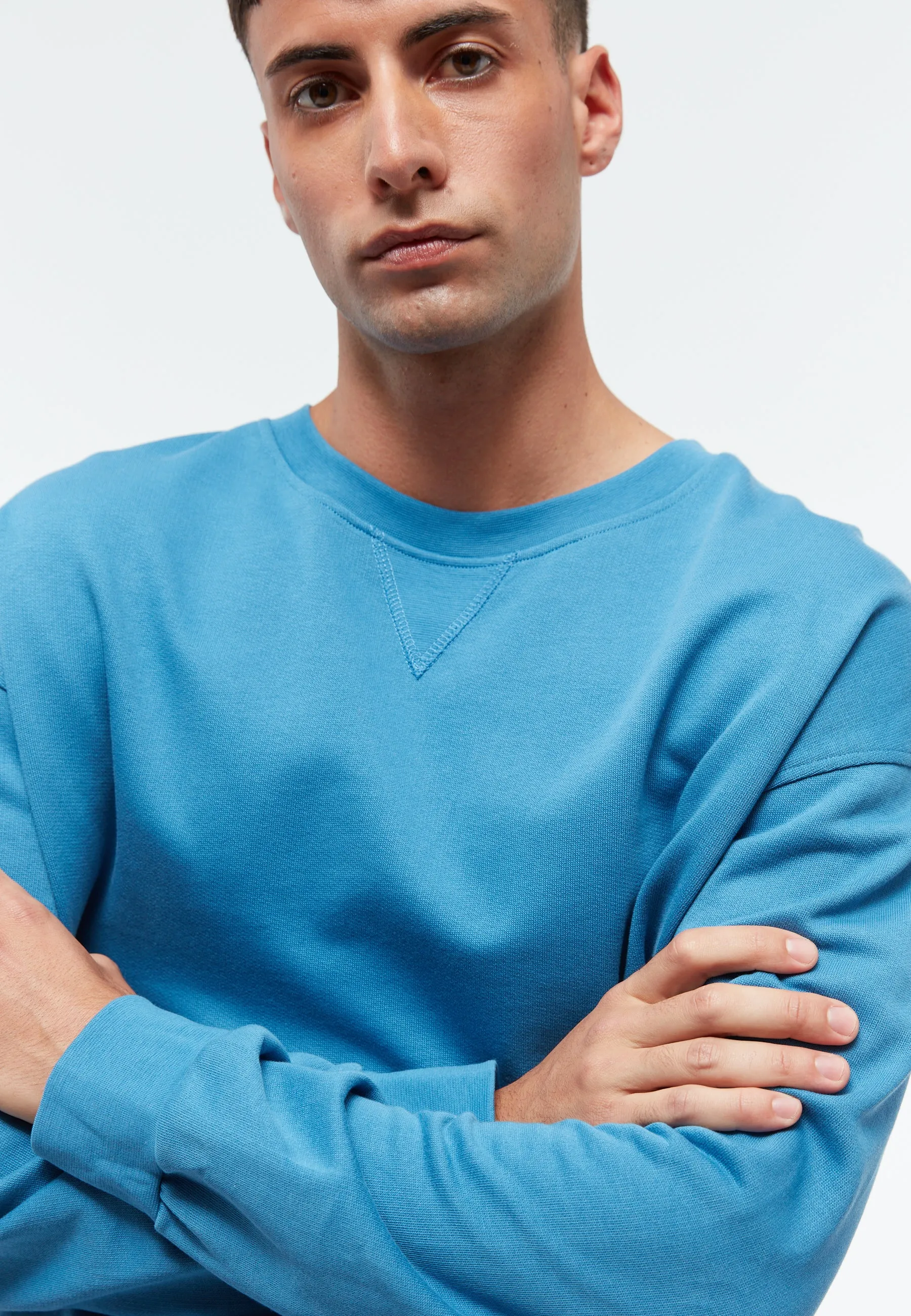 GBCLINT oversize sweater made from organic cotton - Gentle Blue Givn Berlin