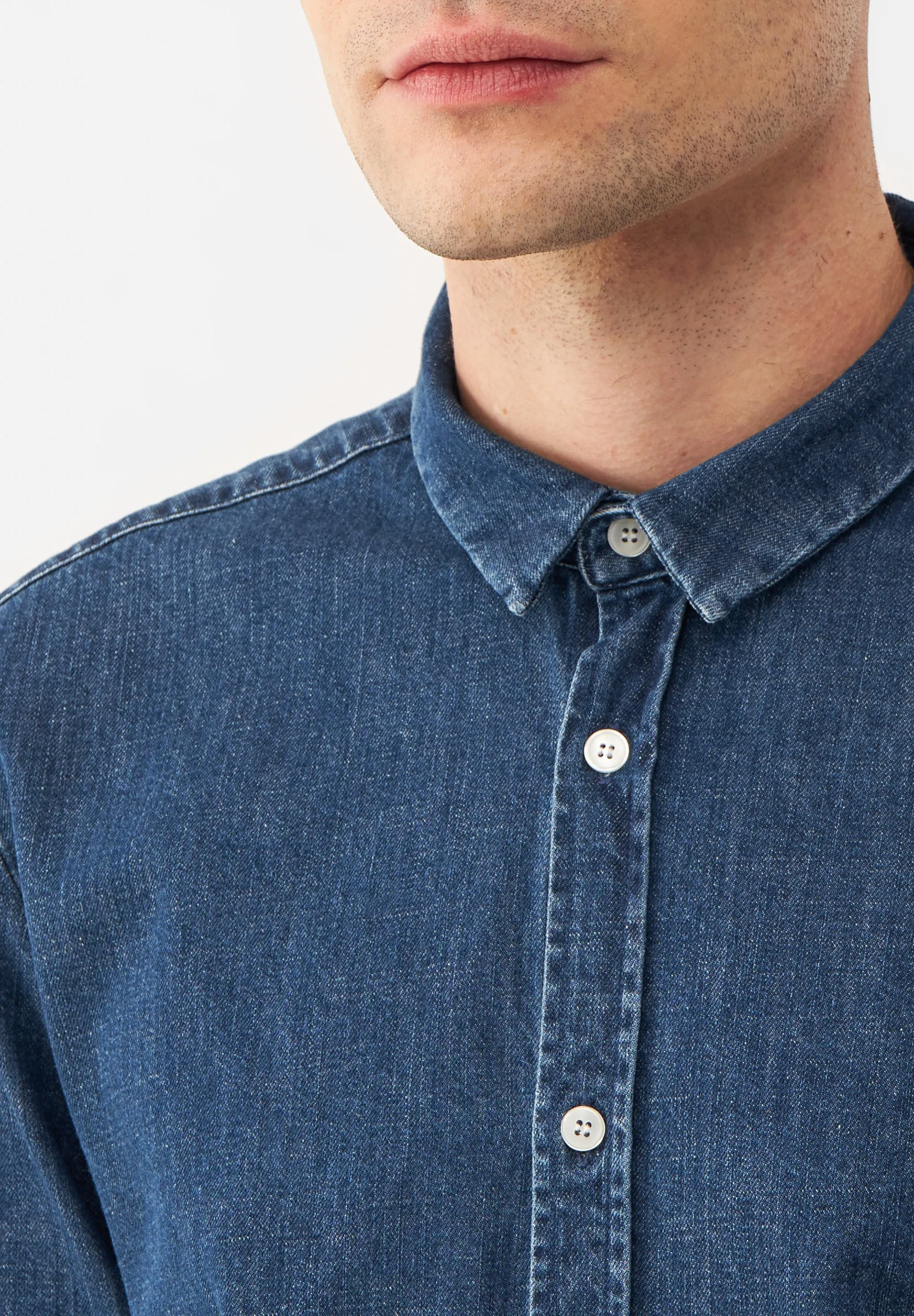 GBDEVIS Denim Shirt Made From Organic Cotton - Dark Blue (Denim) Givn Berlin