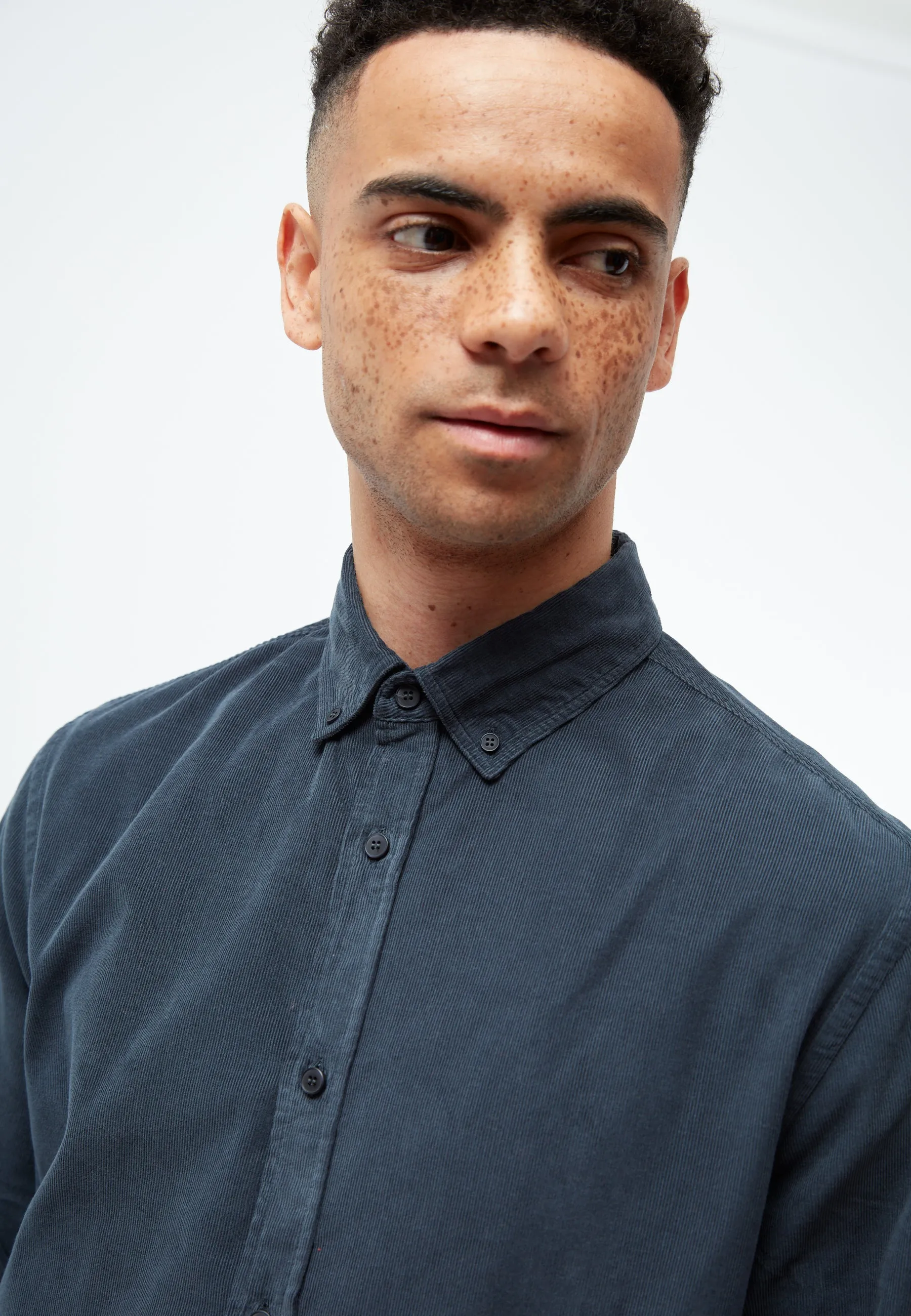 GBFABIO corduroy shirt made from organic cotton - Midnight Blue (corduroy) Givn Berlin