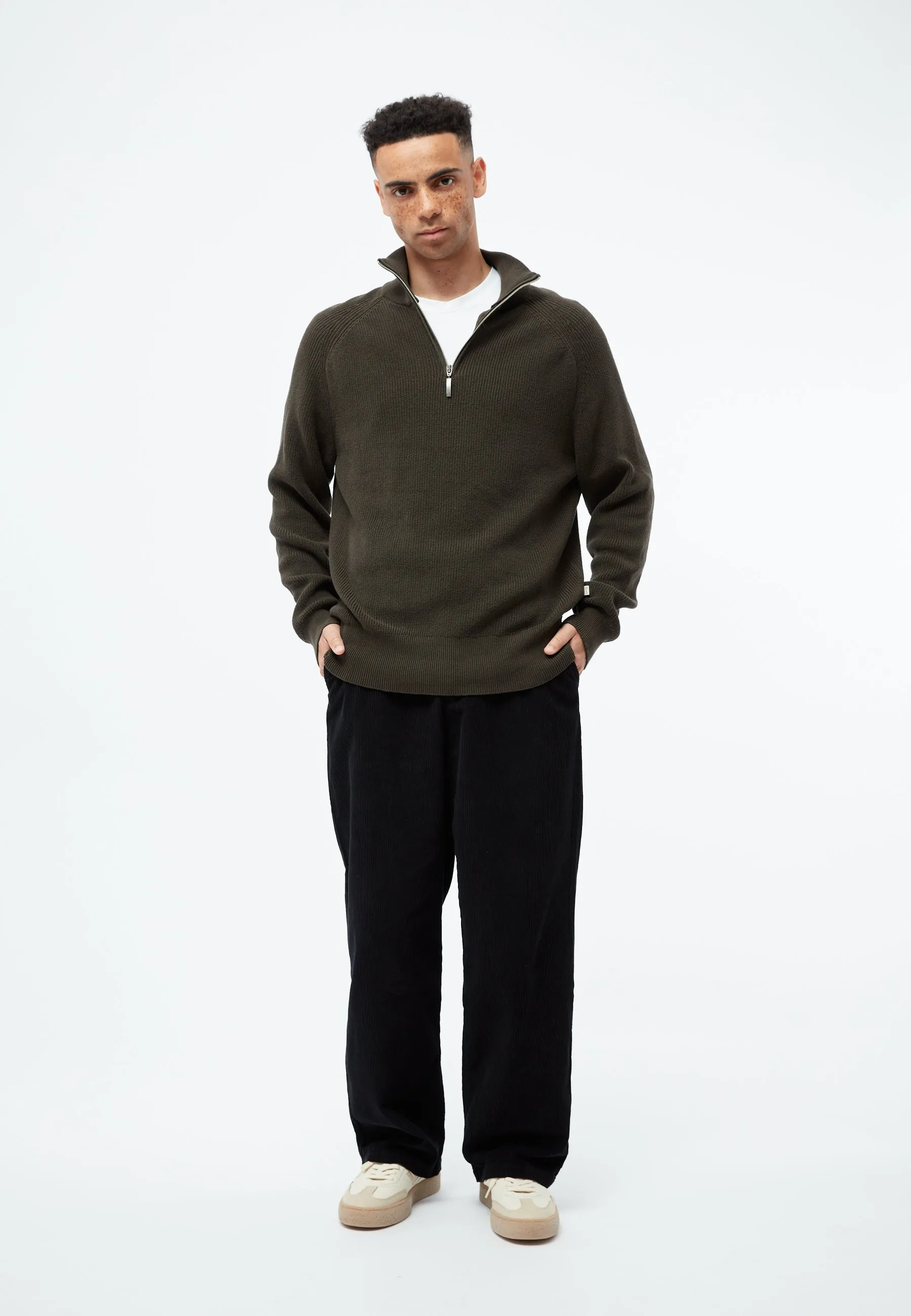 GBFINNEGAN relaxed fit troyer made from organic cotton - Dark Olive Givn Berlin