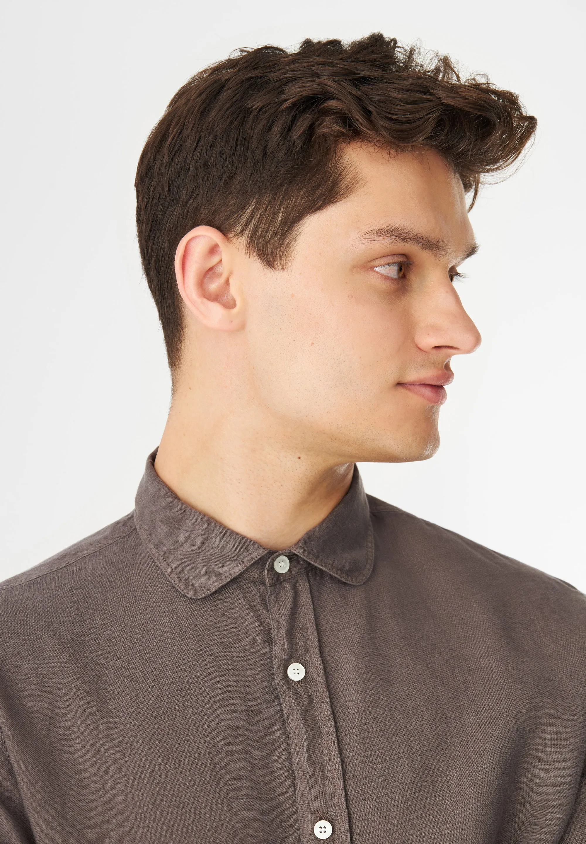 GBKAMIL linen shirt with classic turn-down collar - Taupe (Linen) Givn Berlin
