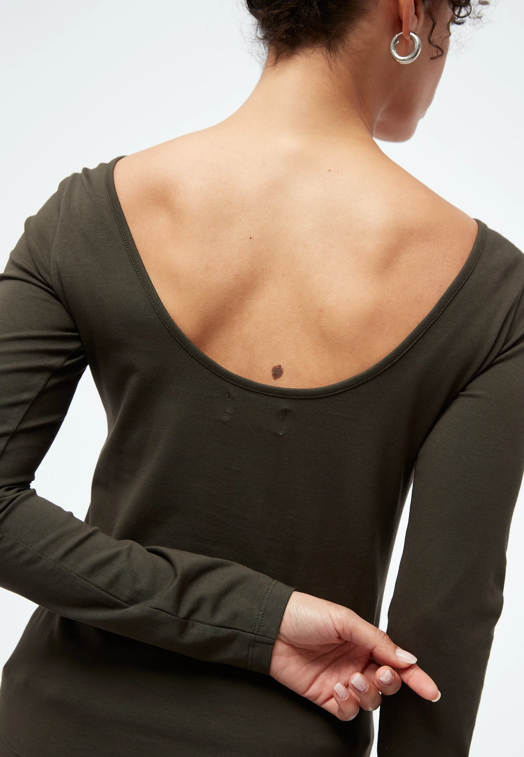 GBMIMI longsleeve in organic cotton with a low-cut back - Dark Olive Givn Berlin