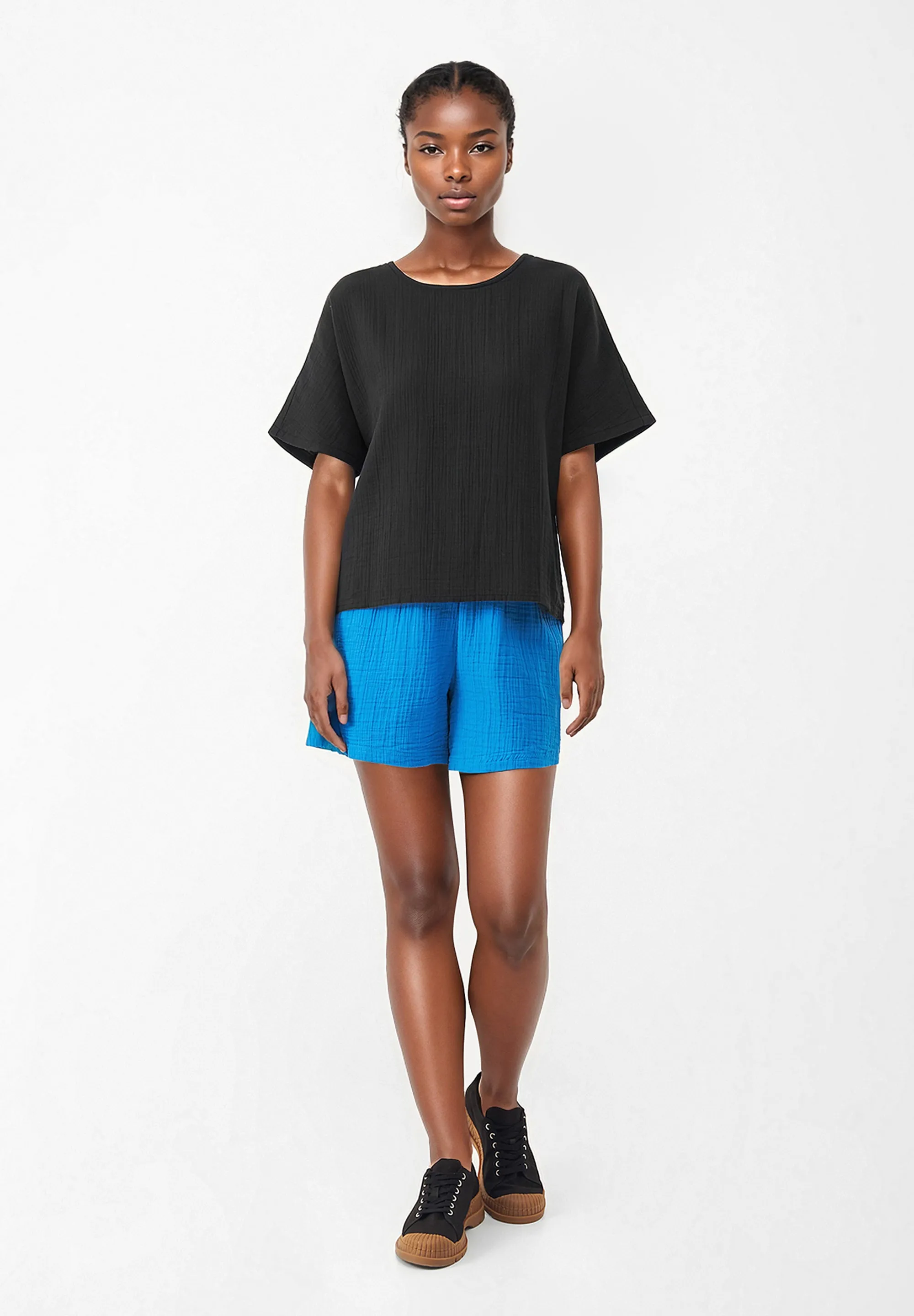 GBPINA relaxed fit muslin T-shirt made from organic cotton - Black (muslin) Givn Berlin