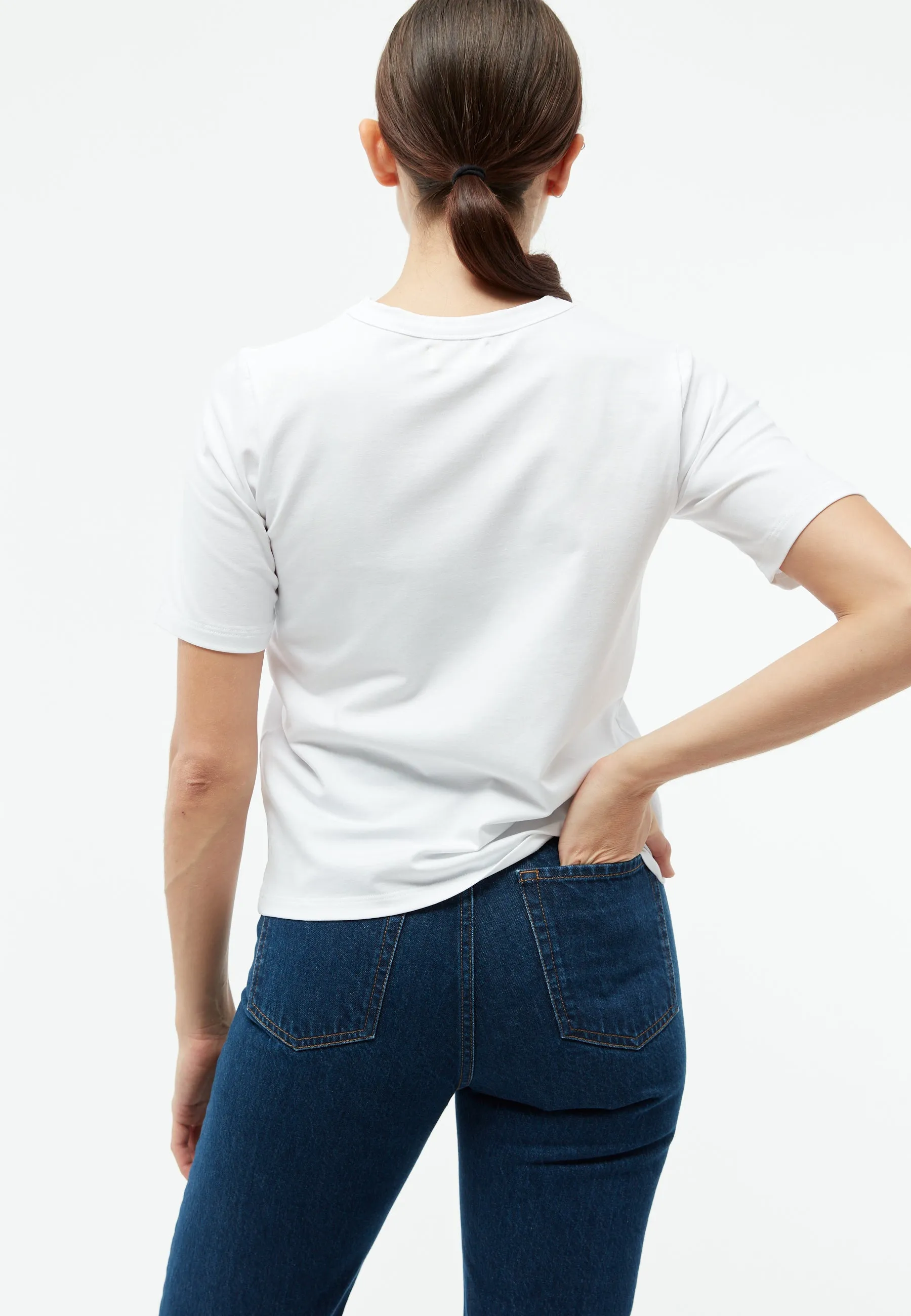 GBRUTH T-shirt made from organic cotton - White Givn Berlin