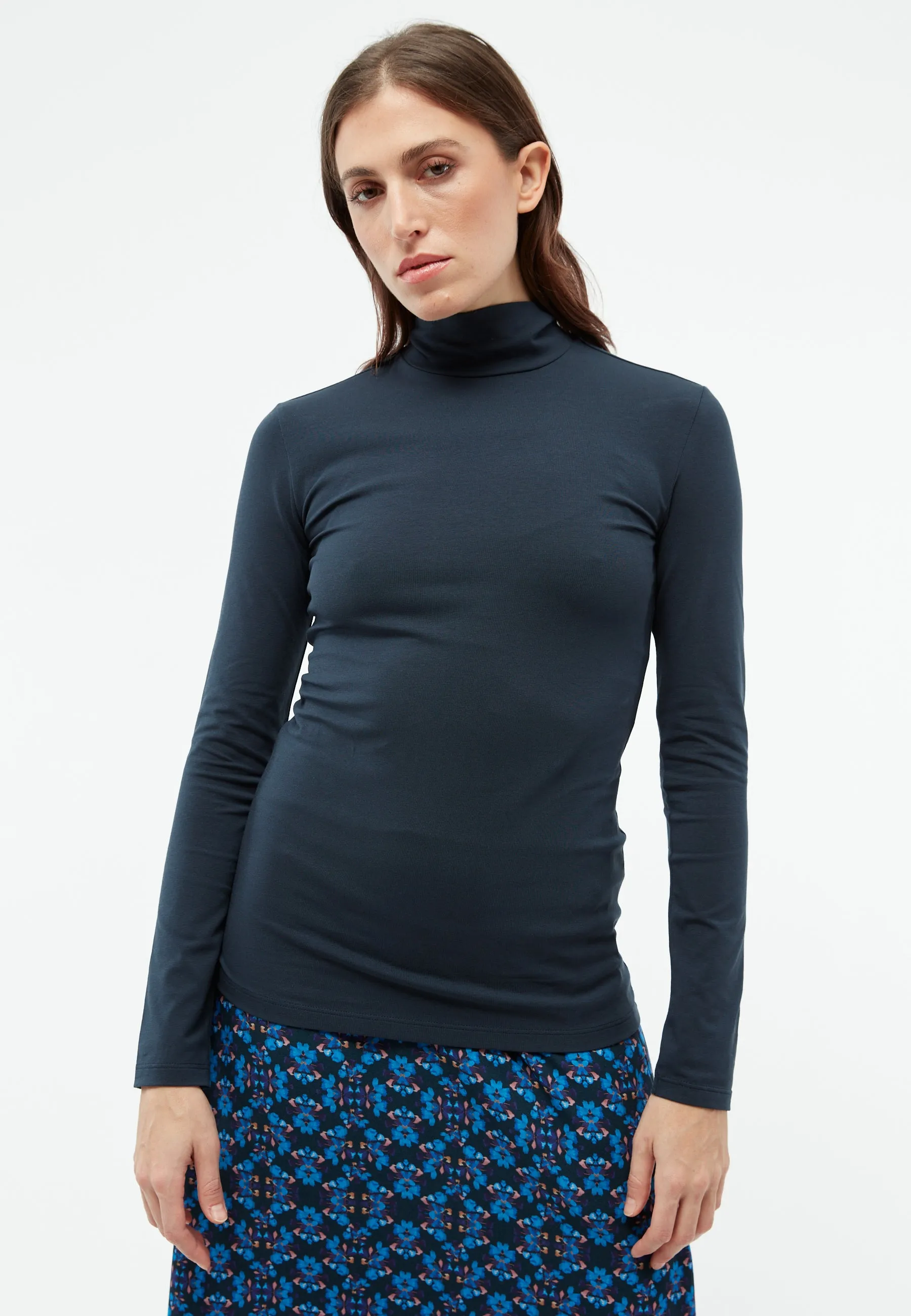 GBVIDA organic cotton longsleeve with turtleneck - Midnight Blue Givn Berlin