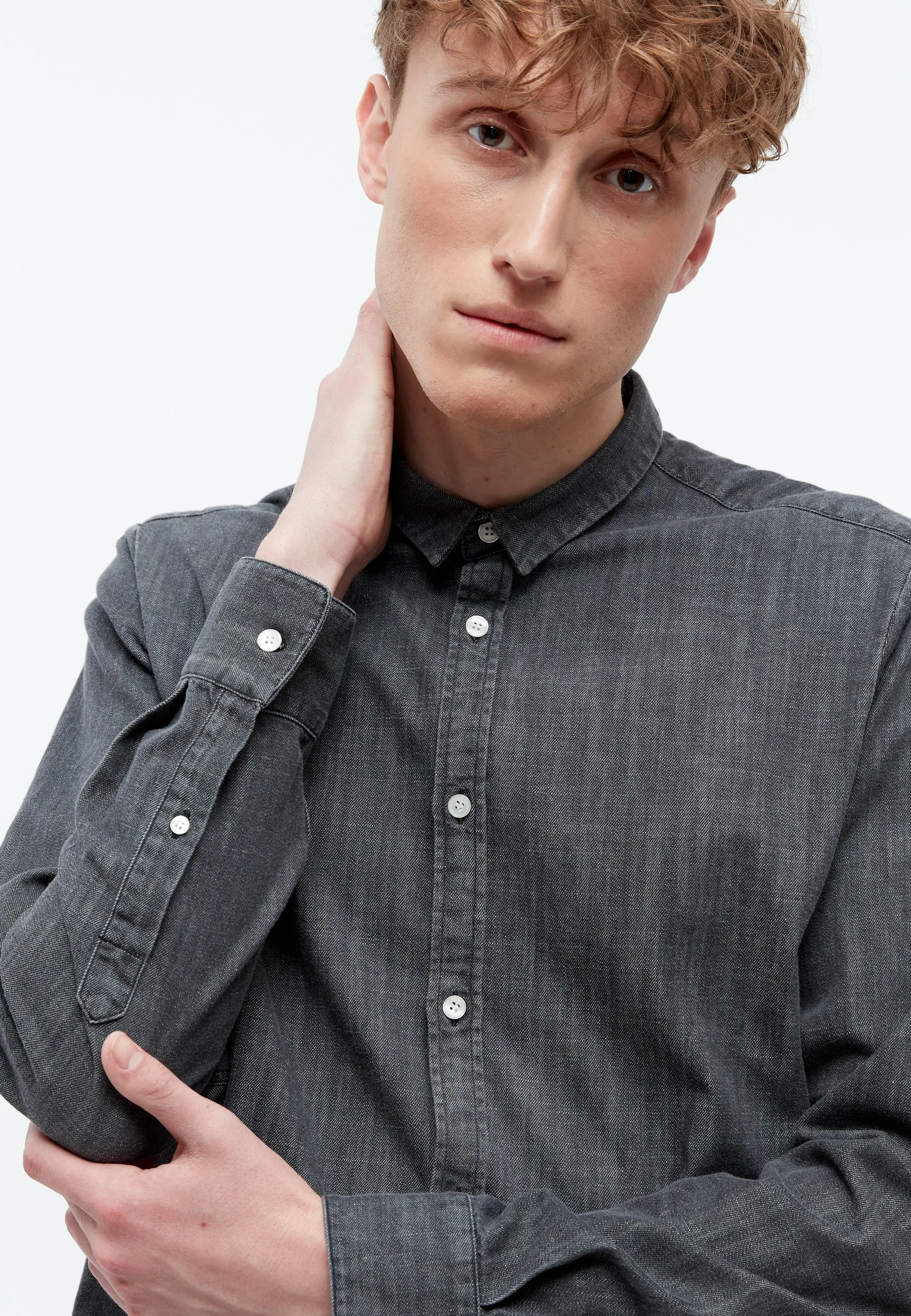 Jeanshemd GBDEVIS out of organic cotton - Washed Black (Denim) Givn Berlin