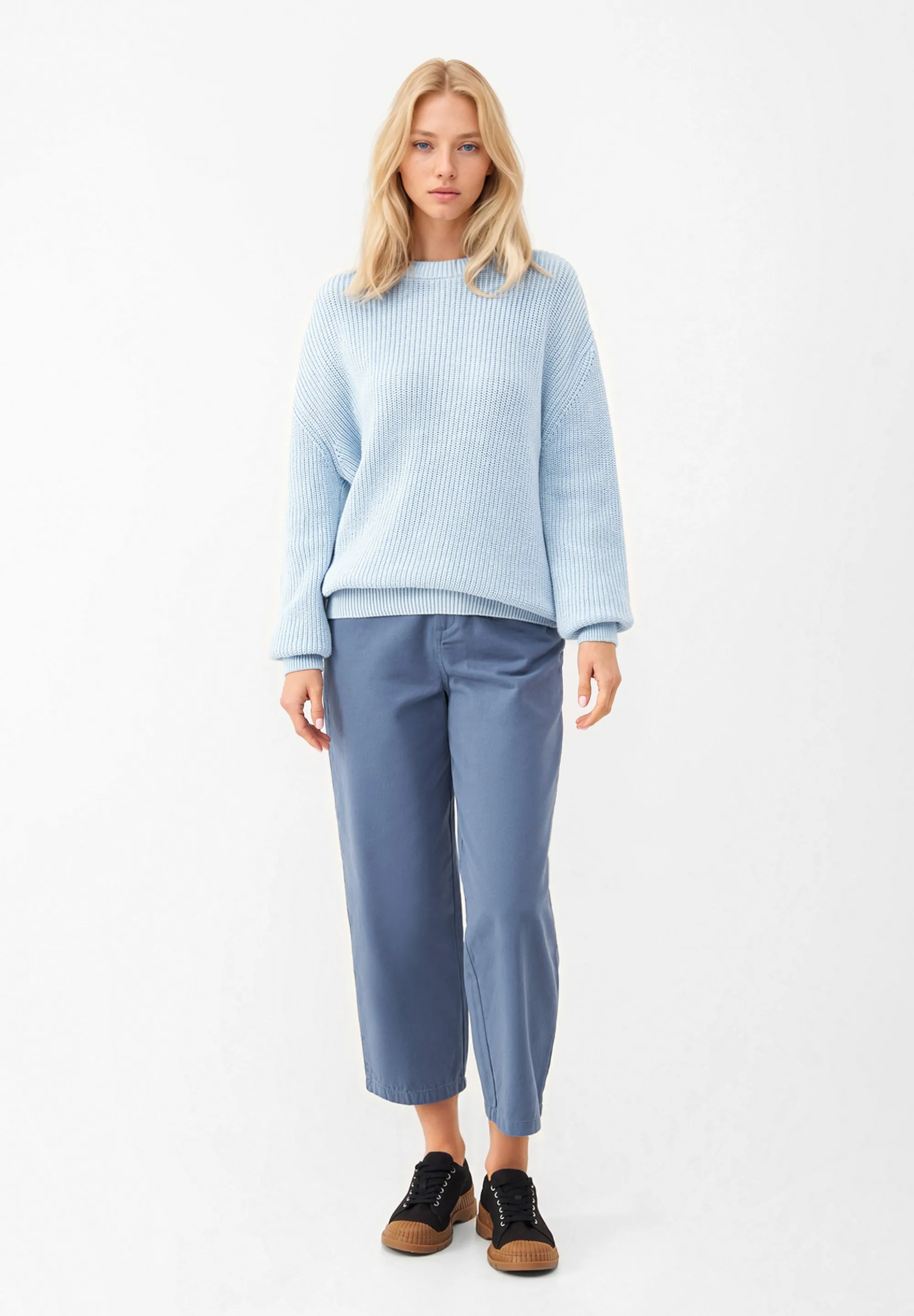 Knitted Sweater GBARIA Loose Fit Made From Organic Cotton - Ice Blue Givn Berlin