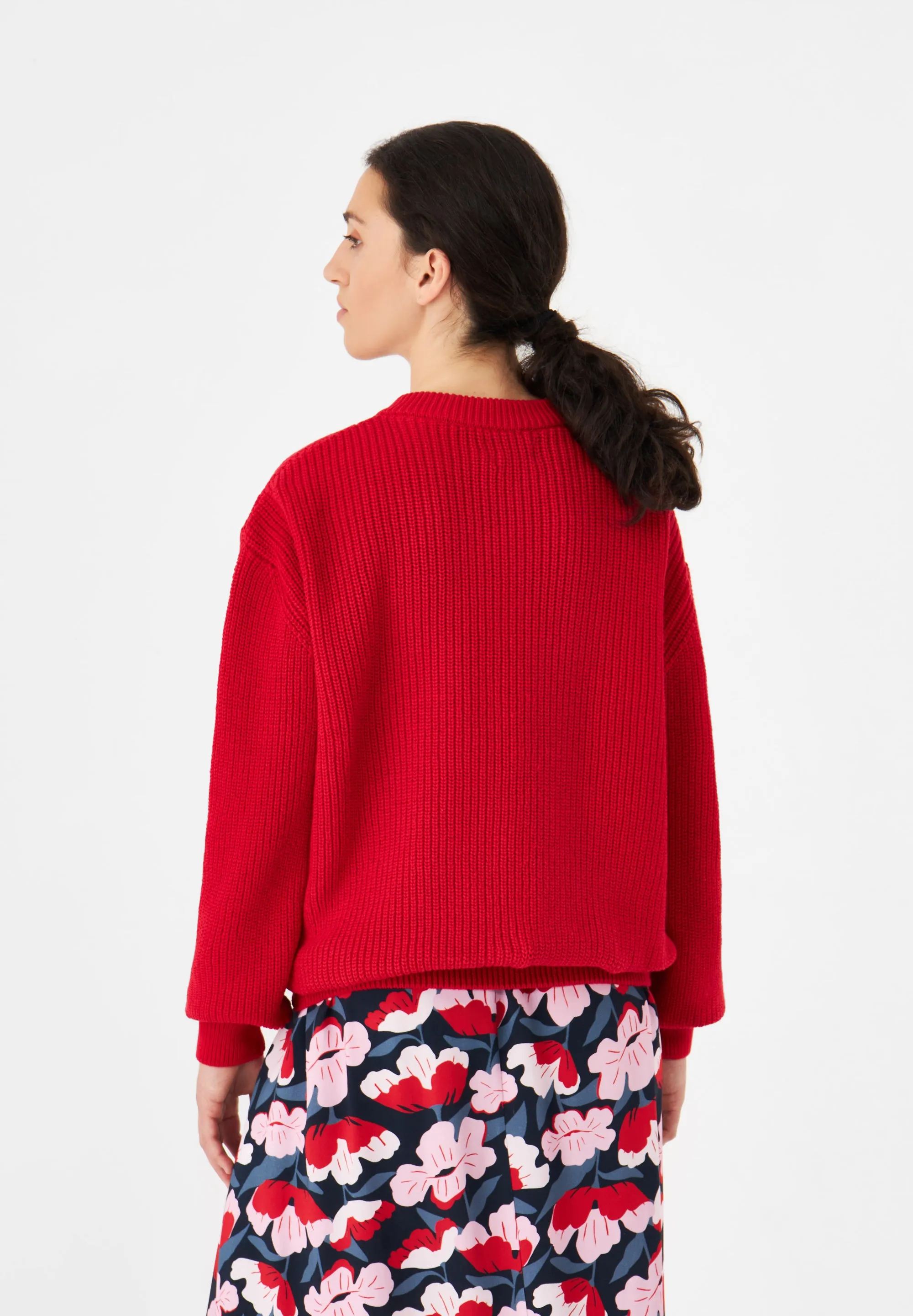 Knitted Sweater GBARIA Loose Fit Made From Organic Cotton - Strawberry Givn Berlin