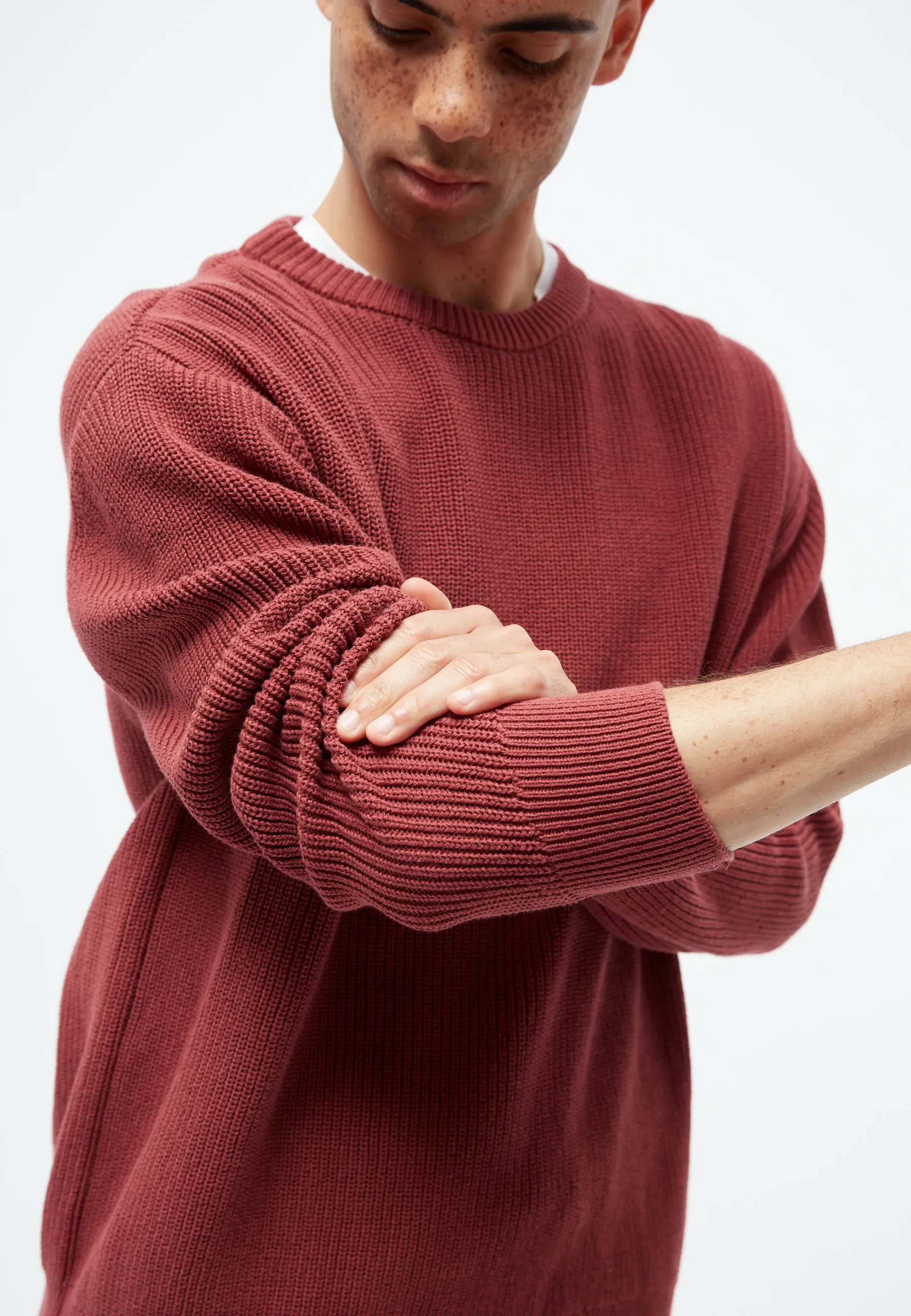 Knitted sweater GBBRENDAN loose fit made from organic cotton - Cranberry Givn Berlin