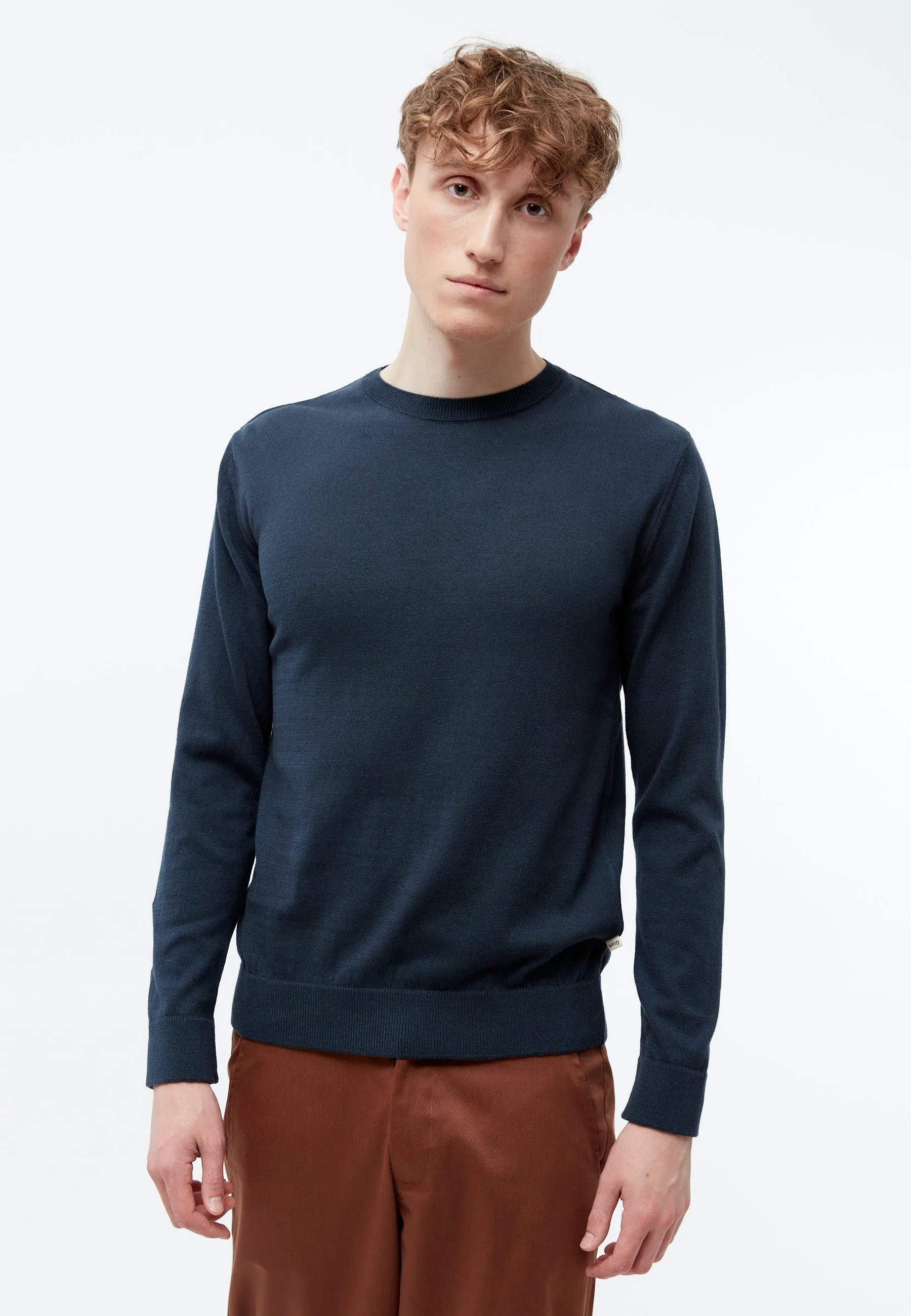Knitted Sweater GBCOSMO Made From Organic Cotton - Midnight Blue Givn Berlin