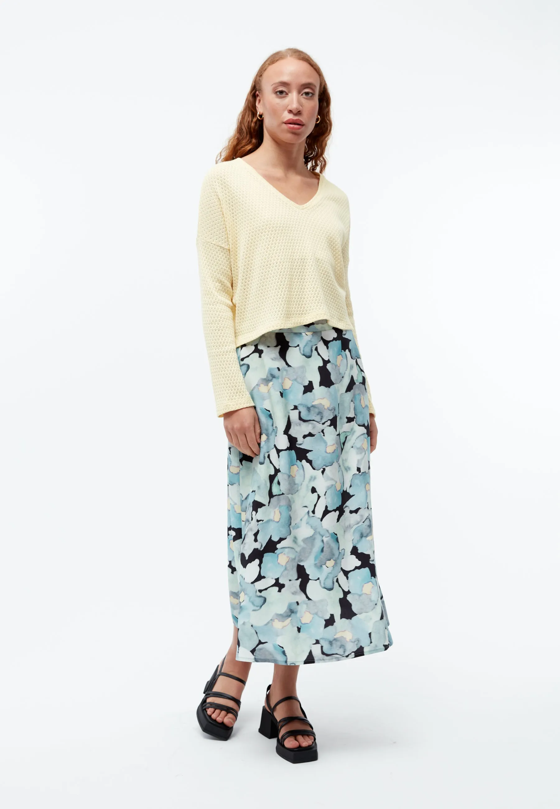 Knitted sweater GBLILLE cropped made of organic cotton in a jacquard pattern - Creamy Yellow (Jacquard) Givn Berlin