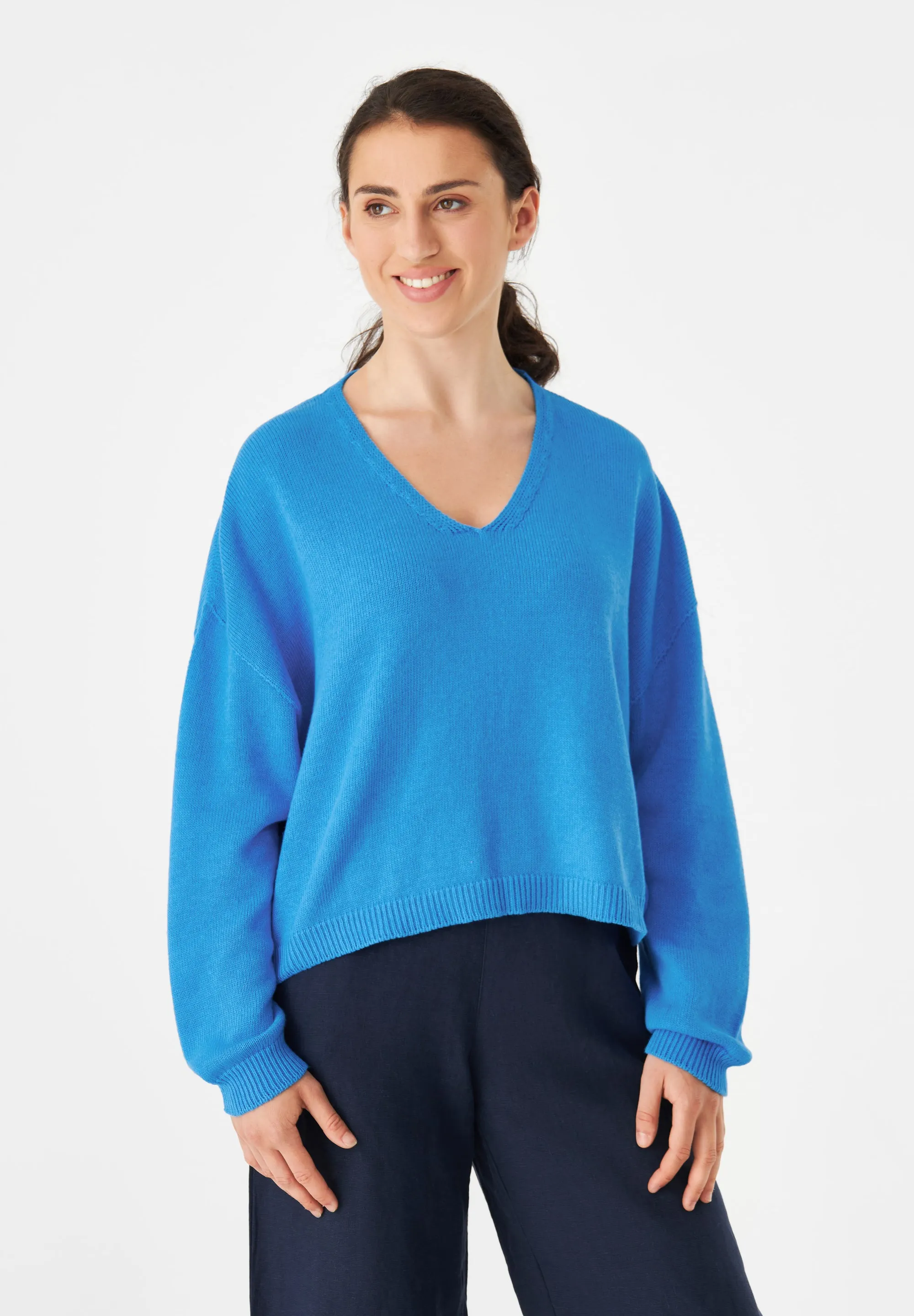 Knitted Sweater GBLINNEA Relaxed Fit Made From Organic Cotton - French Blue Givn Berlin