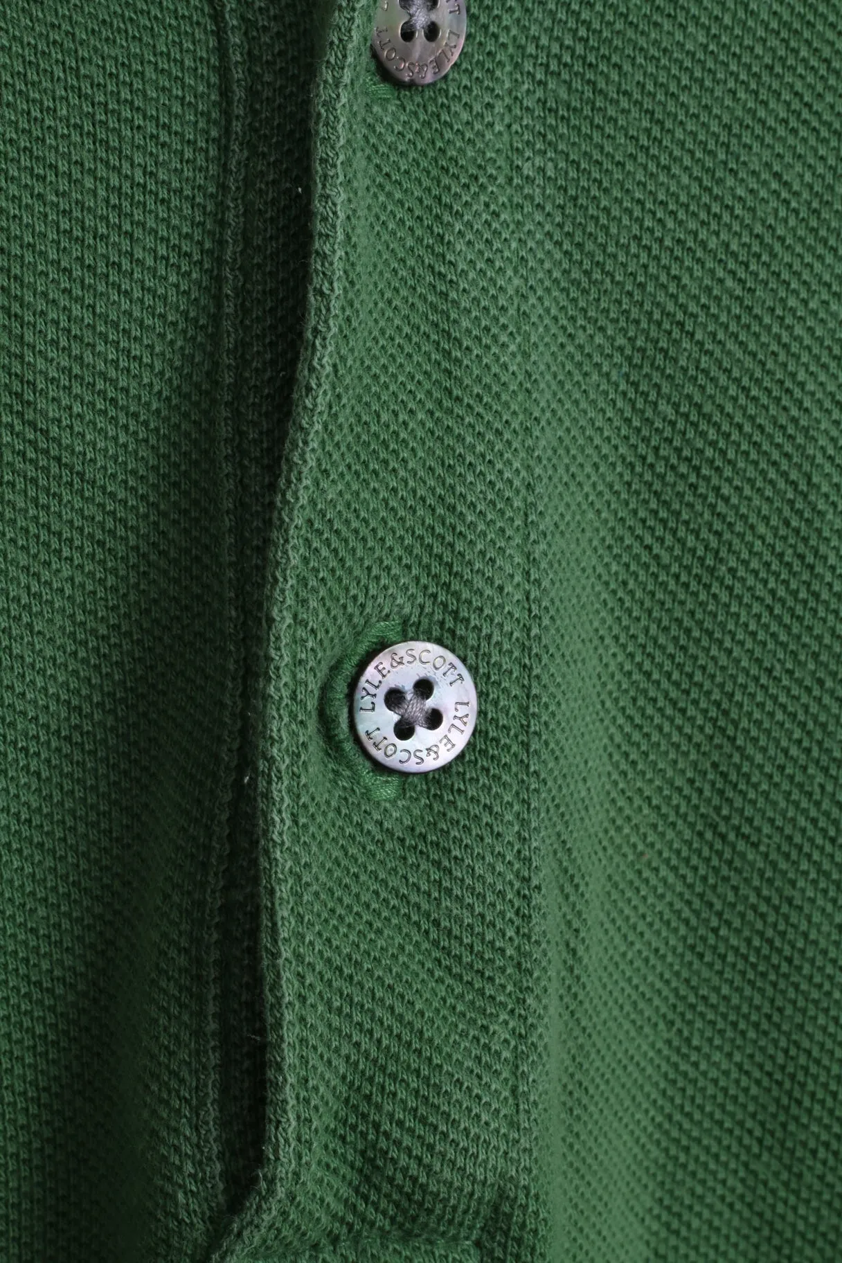 Lyle & Scott Vintage Mens S (XS) Polo Shirt Green Cotton Detailed Buttons