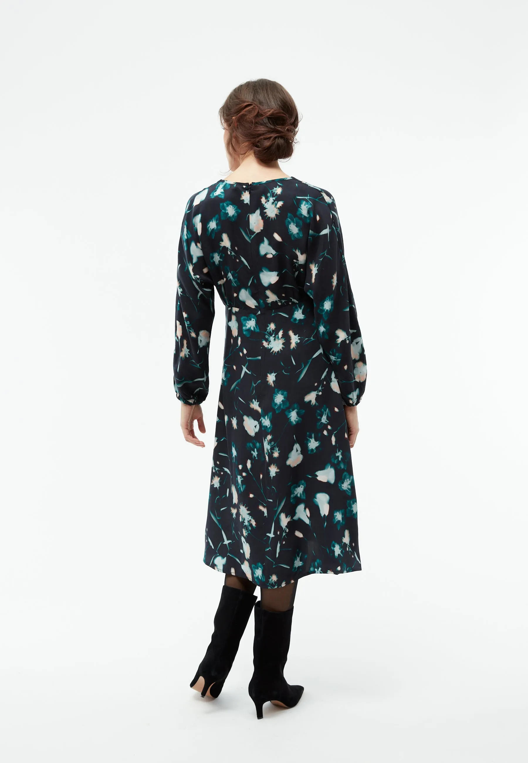 Midi dress GBANISSA made of Cupro (Bemberg™) - Black / Dark Teal (Flowers) Givn Berlin
