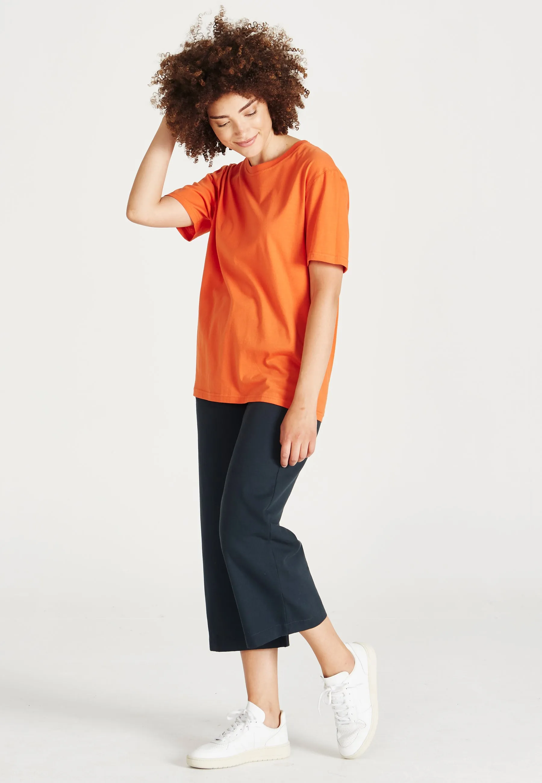 MIRA organic cotton T-shirt - Koi Orange Givn Berlin