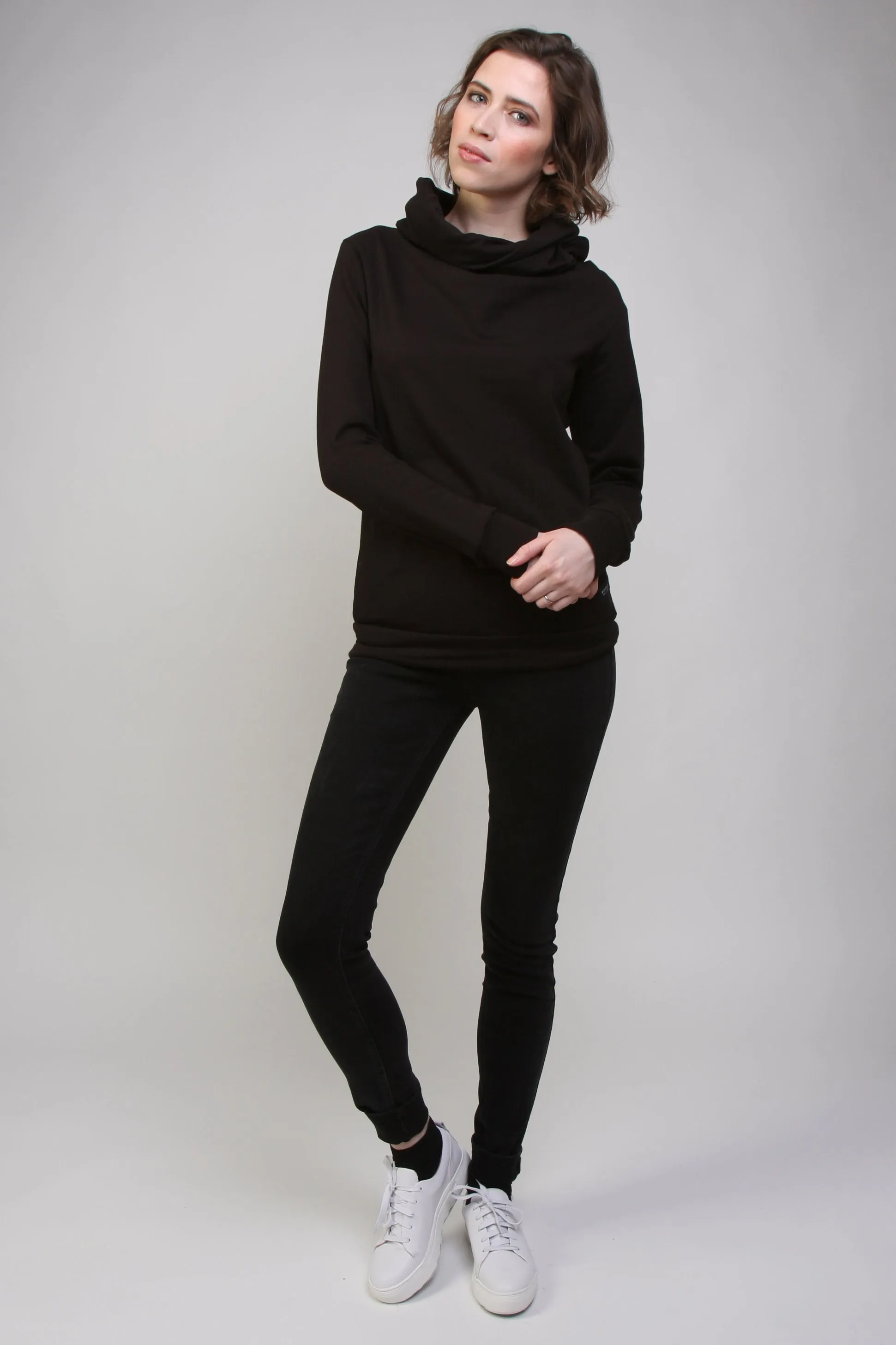 Organic Cotton Hoodie SAYO - Black Givn Berlin