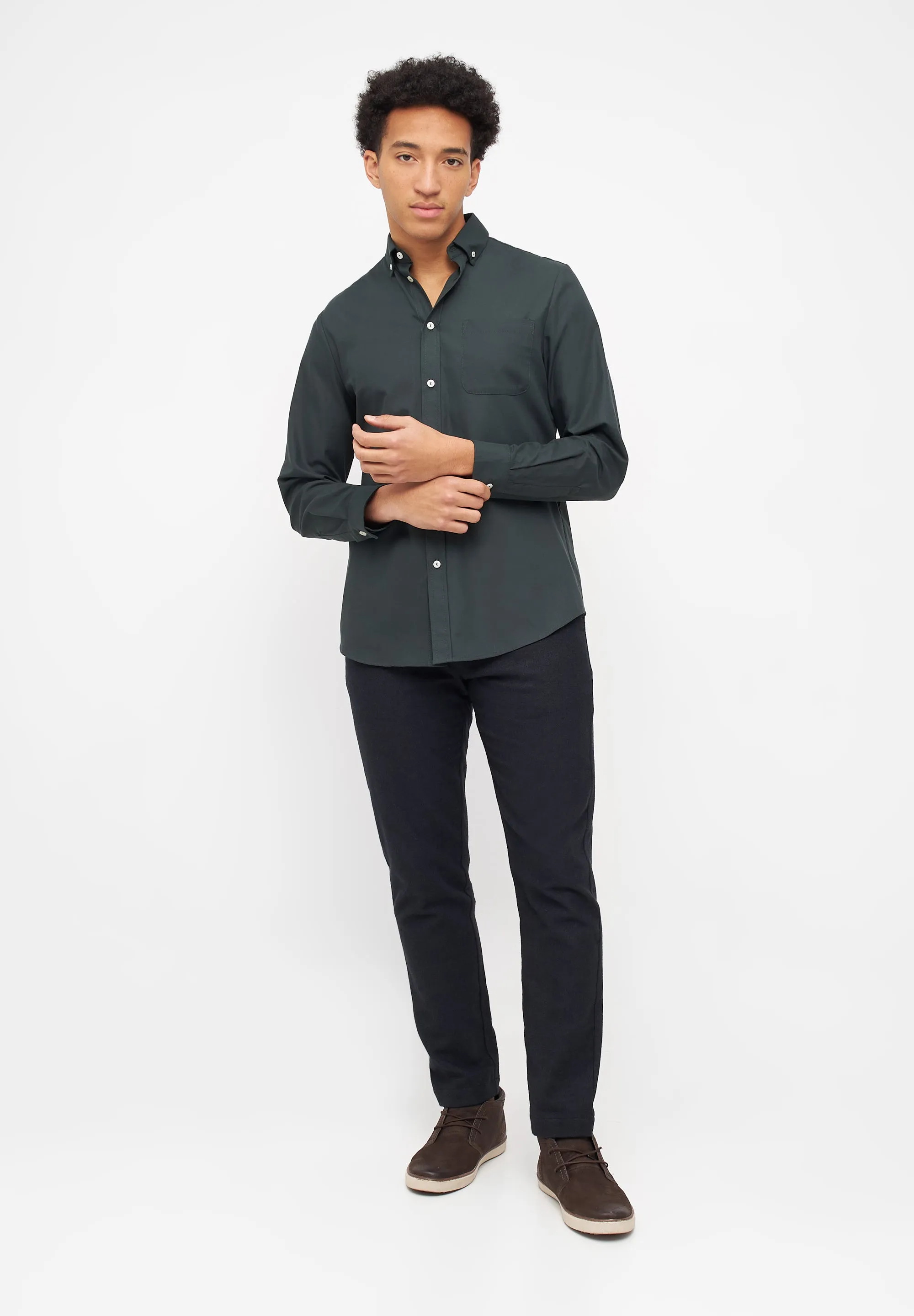 Organic cotton shirt BENNET - Pine green Givn Berlin