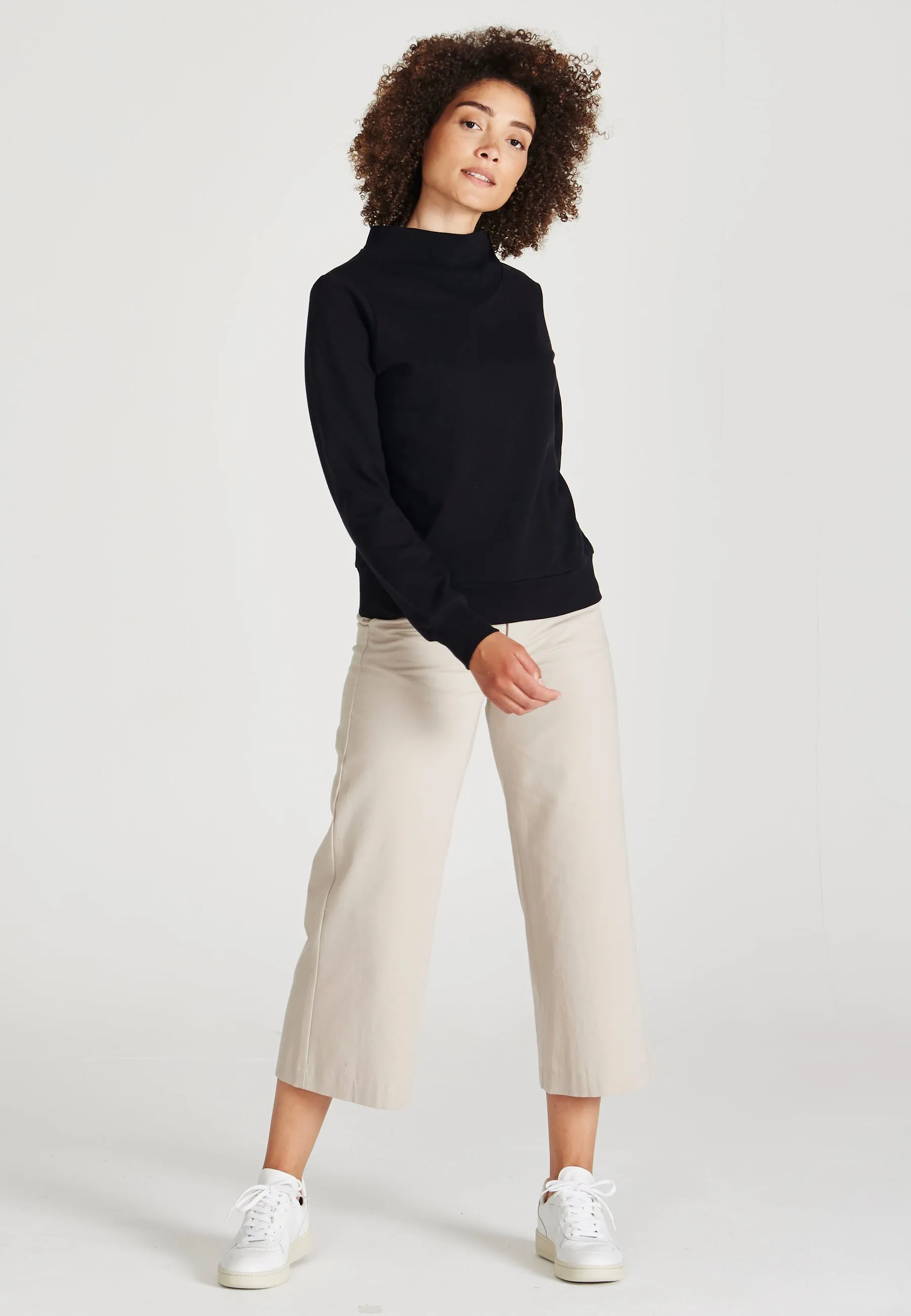 Organic Cotton Stand Up Collar Sweatshirt VIVIAN - Black Givn Berlin
