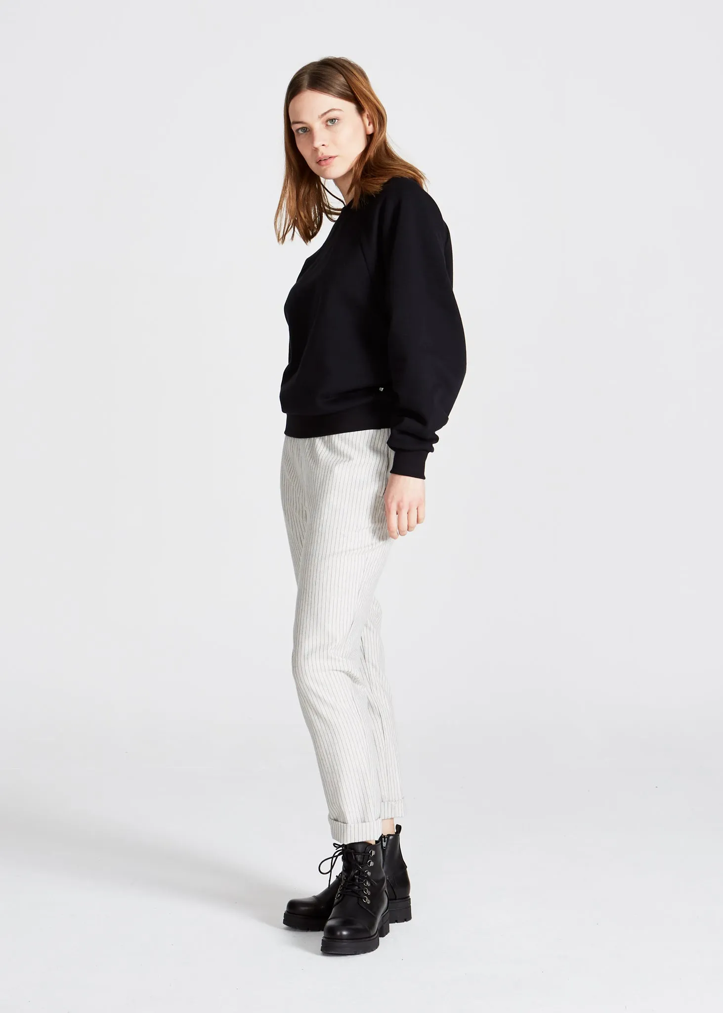Organic Cotton Sweatshirt ISABEL - Black Givn Berlin