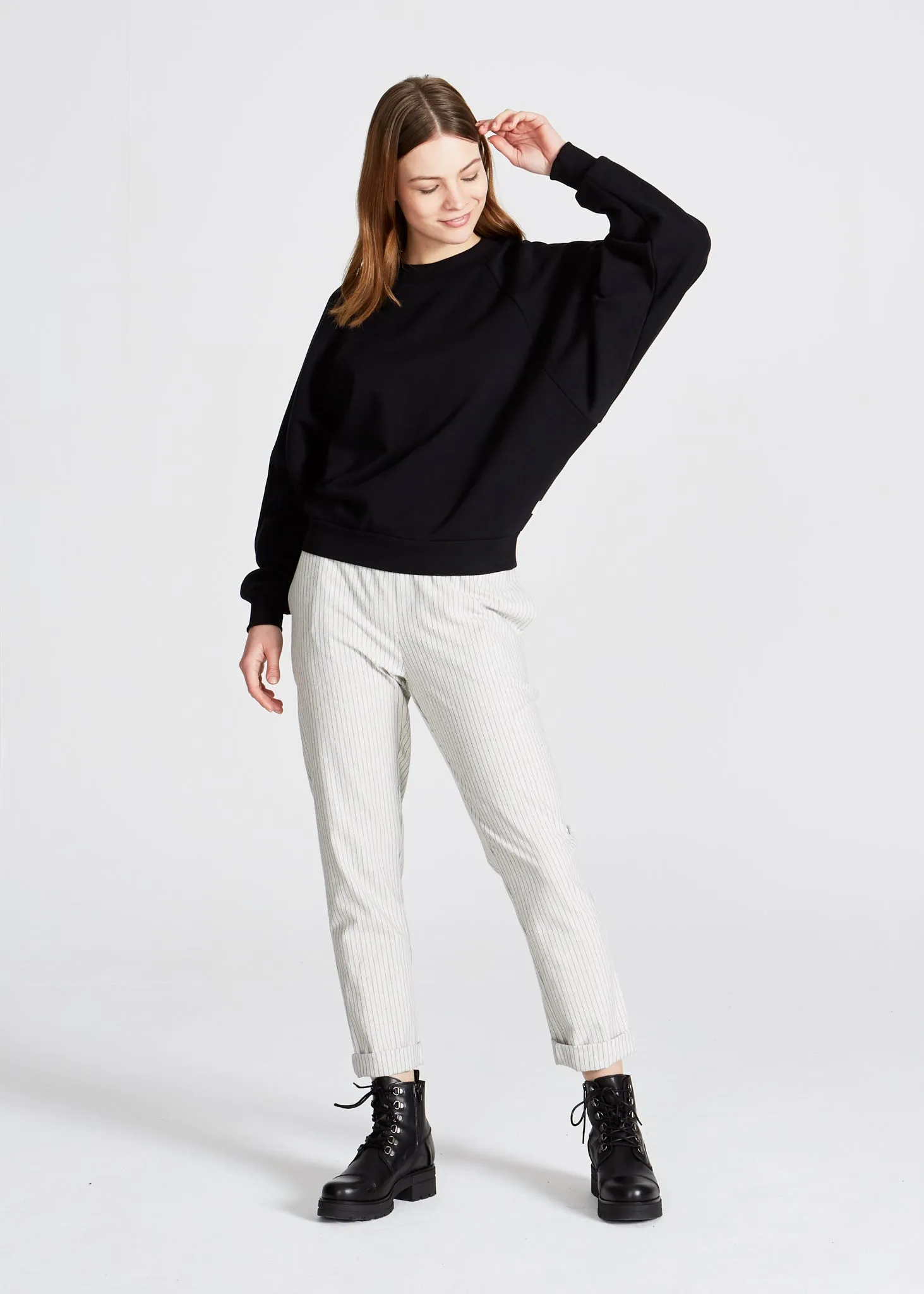Organic Cotton Sweatshirt ISABEL - Black Givn Berlin