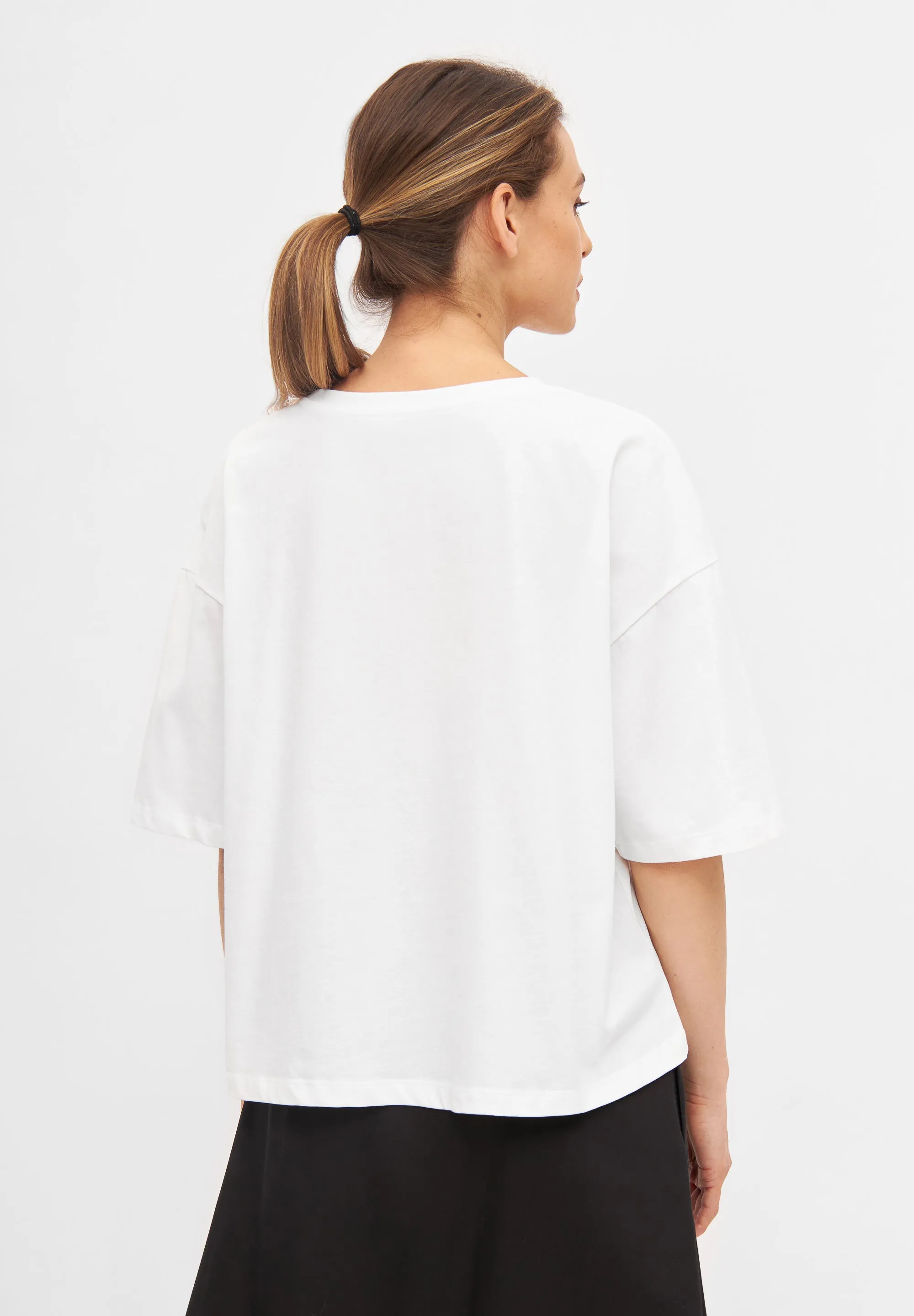 Organic Cotton T-Shirt JOLINA (Dance) - White Givn Berlin