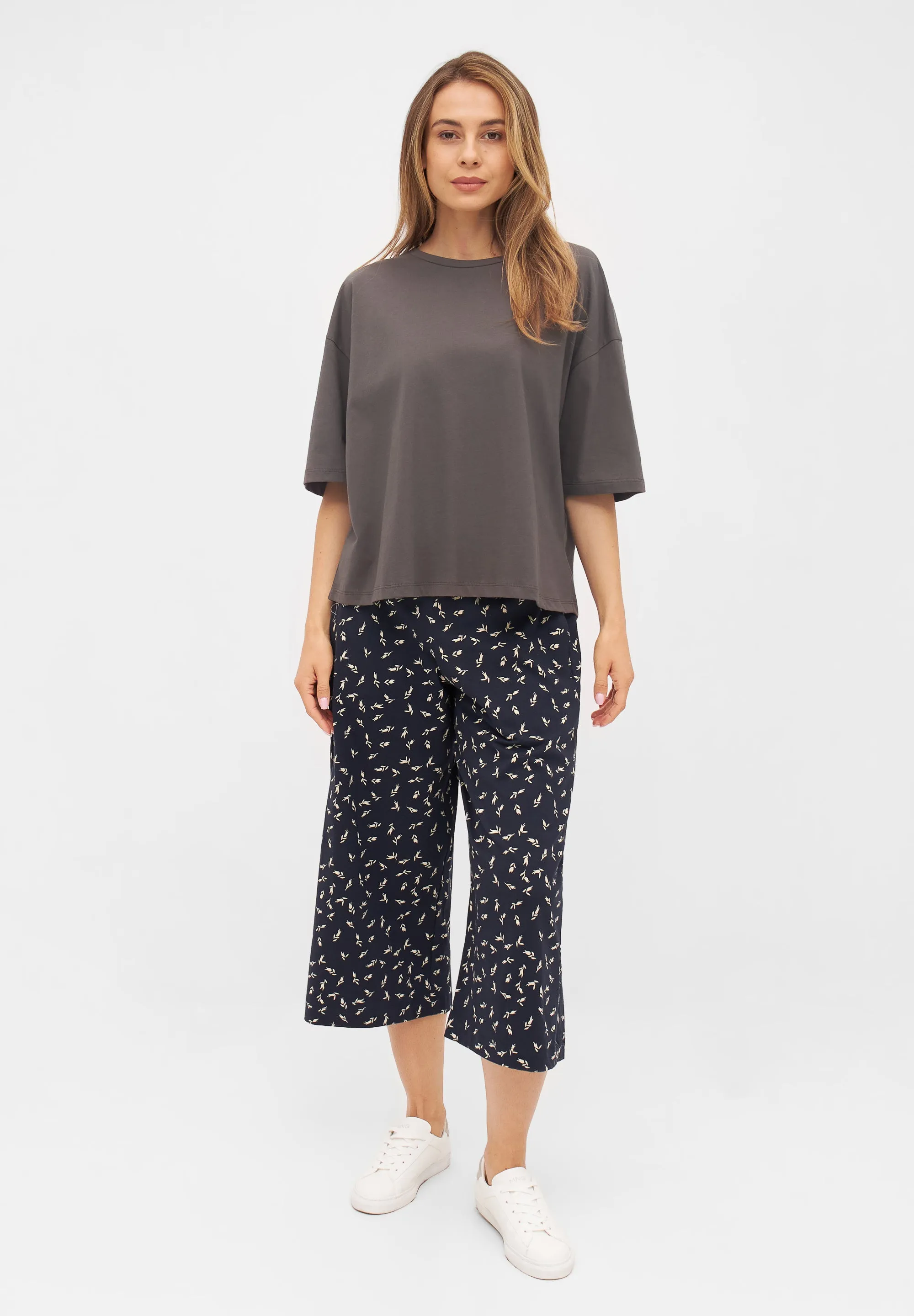 Organic Cotton T-Shirt JOLINA - Taupe Givn Berlin