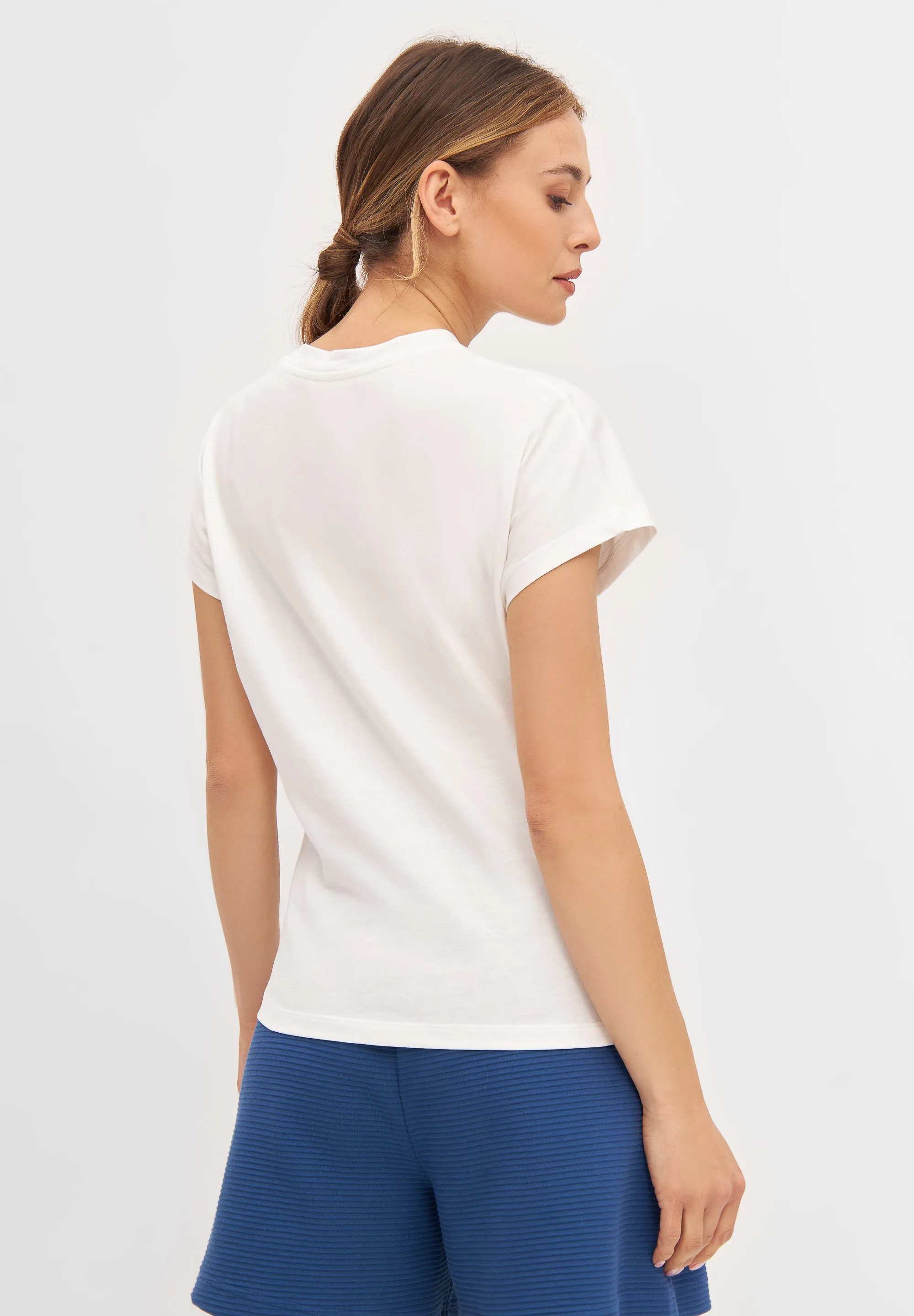 Organic Cotton T-shirt LAILA (Coral) - White Givn Berlin