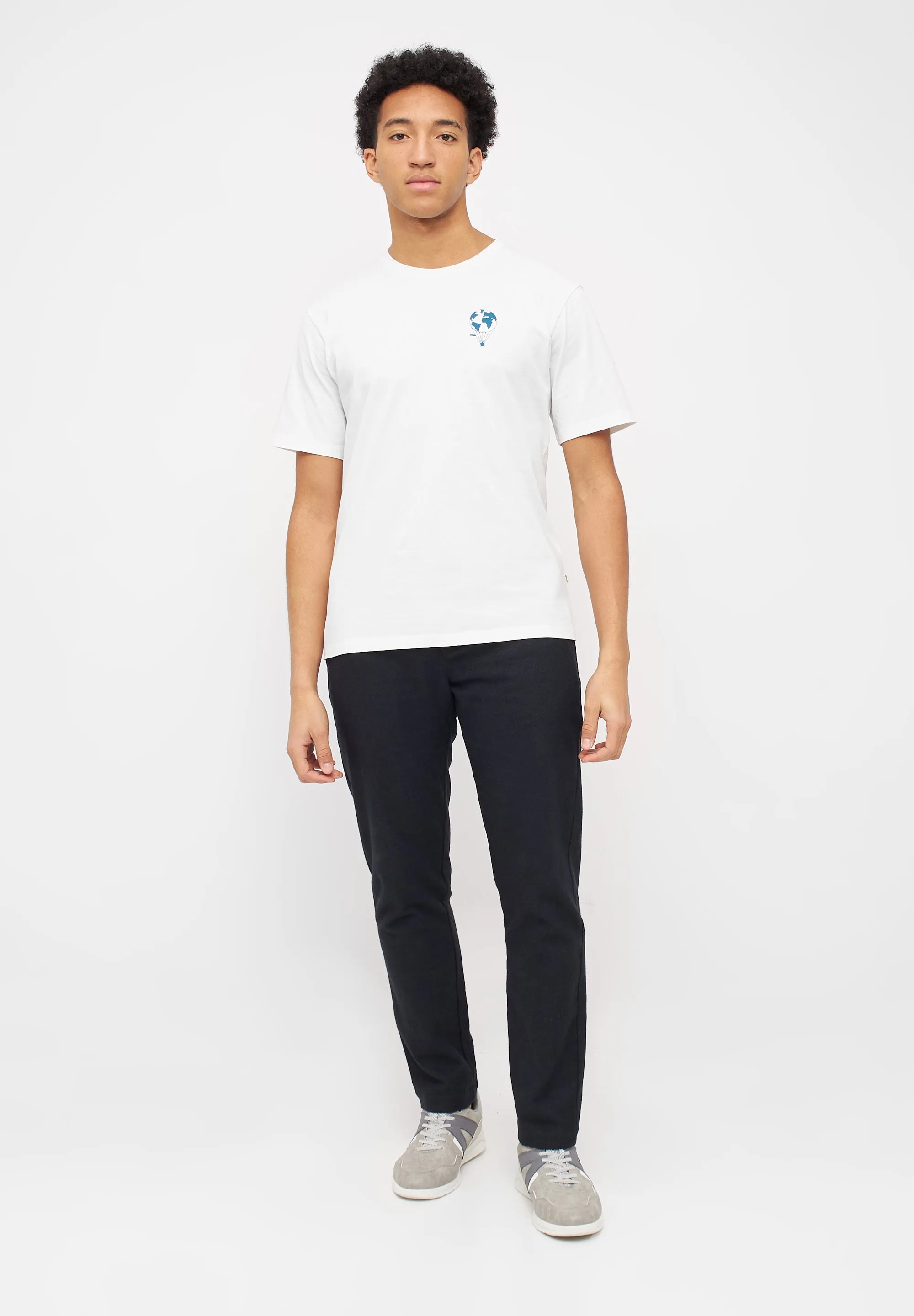 Organic Cotton T-shirt LASSE (Balloon) - White Givn Berlin