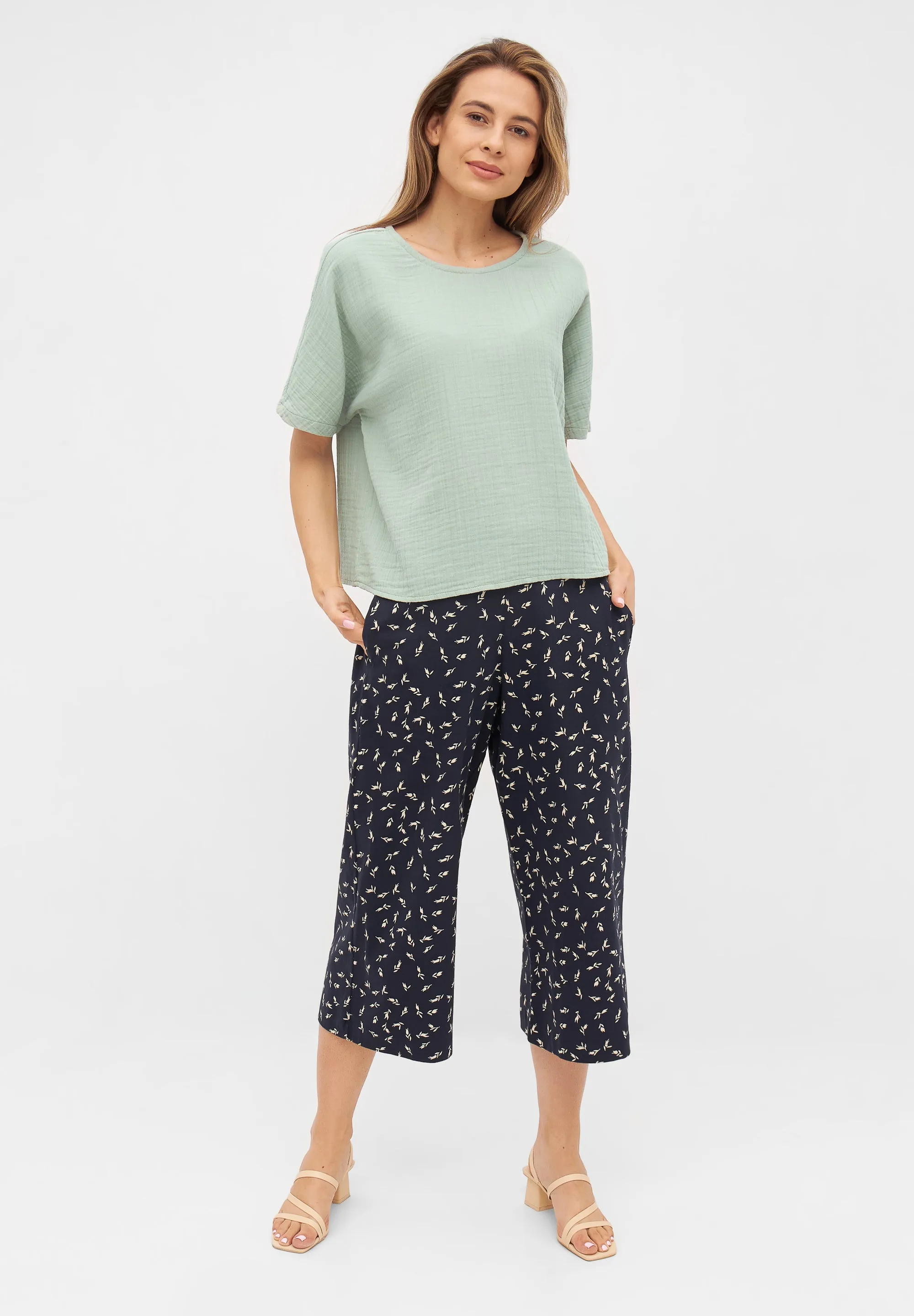 PINA Organic Cotton Muslin T-Shirt - Sage Givn Berlin