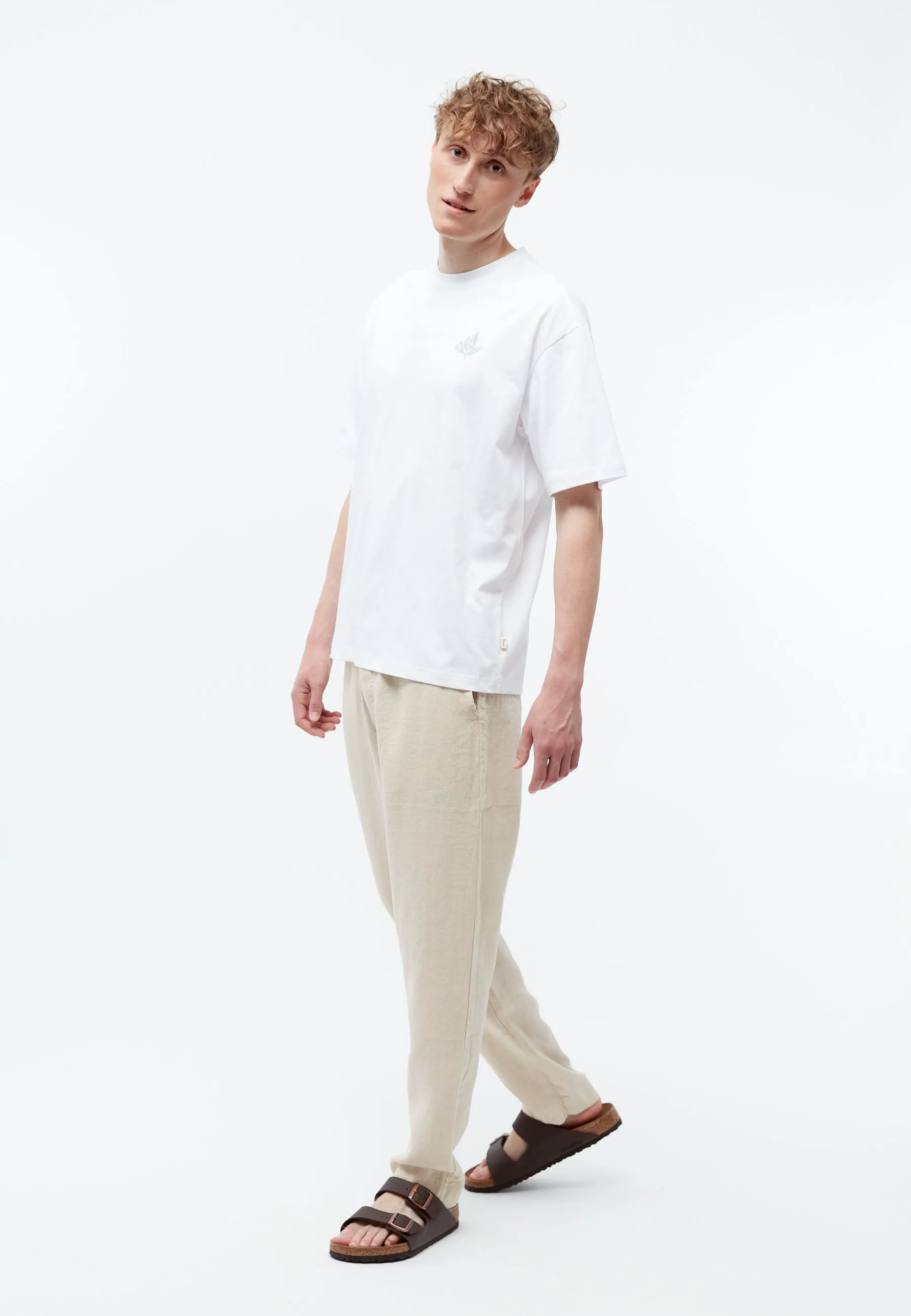 Print T-shirt GBGARY (PLANTS) oversize made from organic cotton - White Givn Berlin