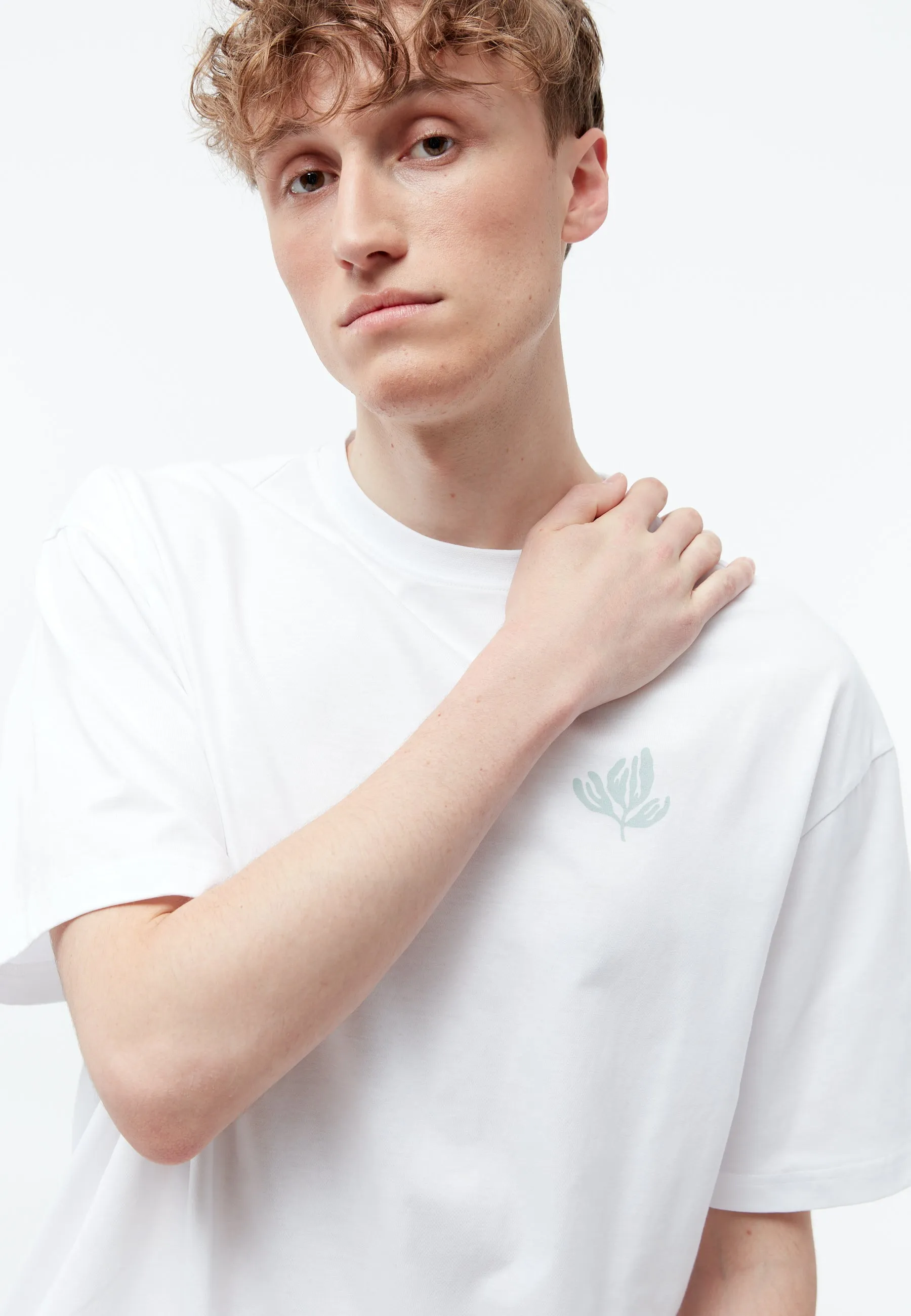 Print T-shirt GBGARY (PLANTS) oversize made from organic cotton - White Givn Berlin