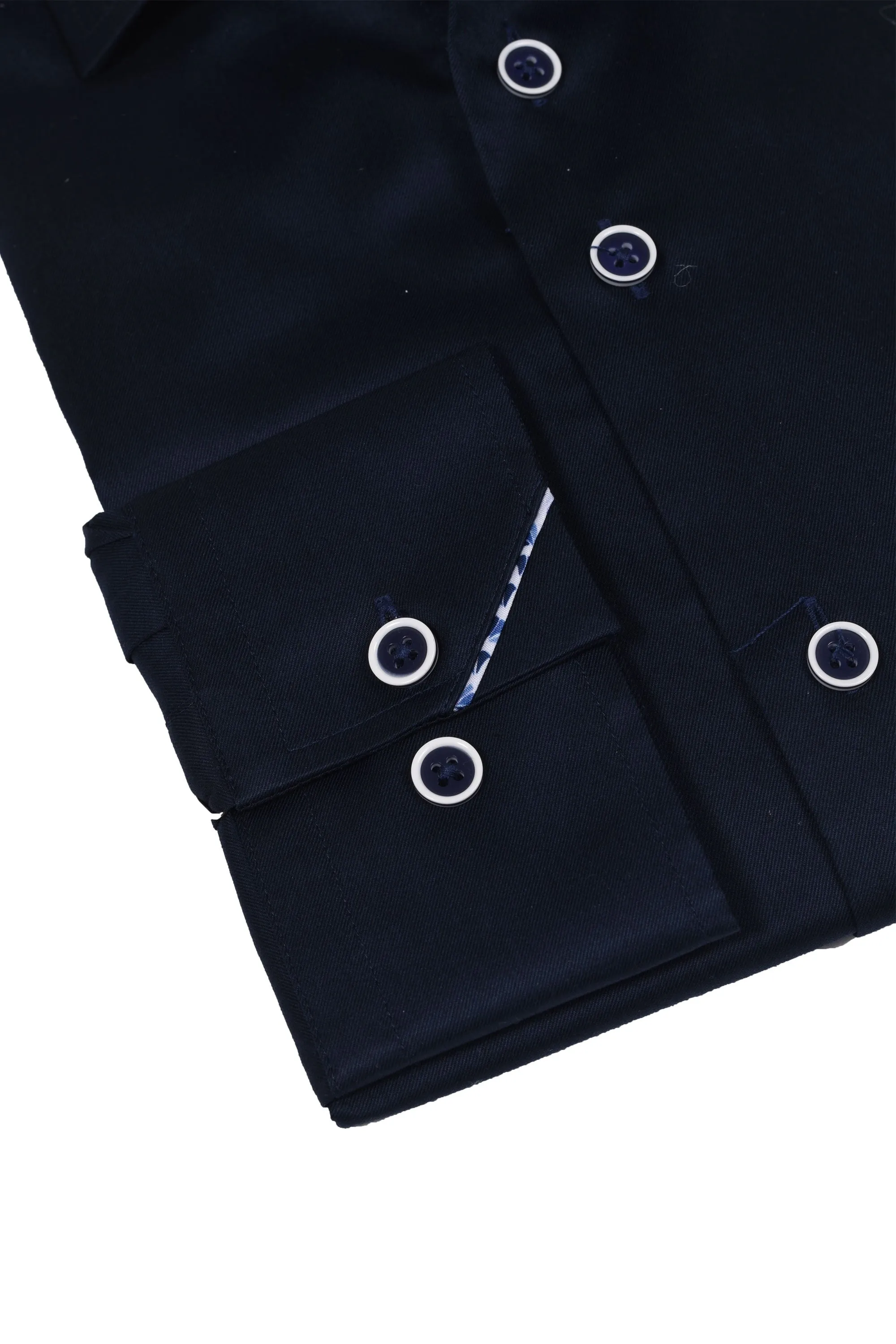 R2 Cutaway Collar Navy