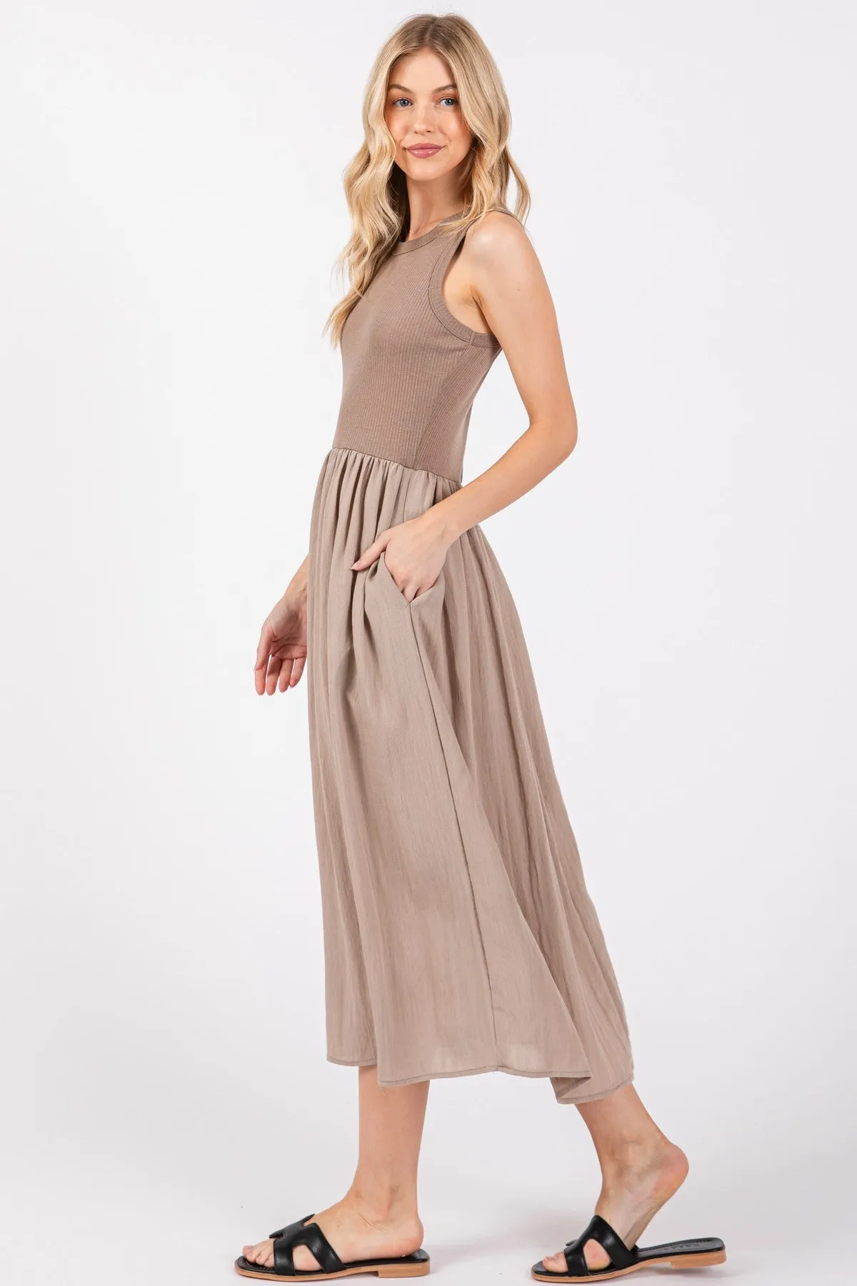 RIBBED SLEEVELESS BODICE WITH CONTRAST SKIRT MIDI DRESS