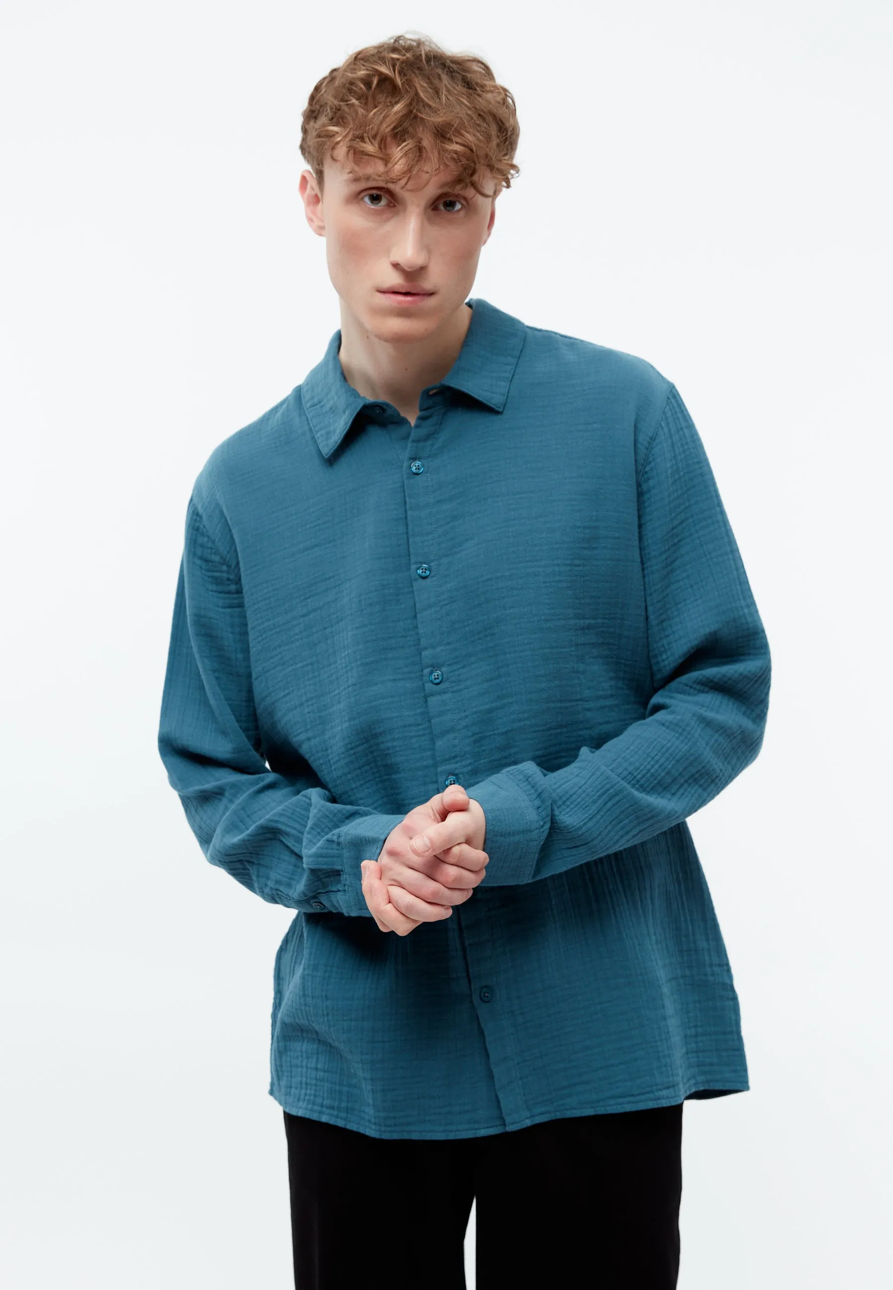 Shirt GBHOLGER out of organic cotton muslin in oversized fit Givn Berlin