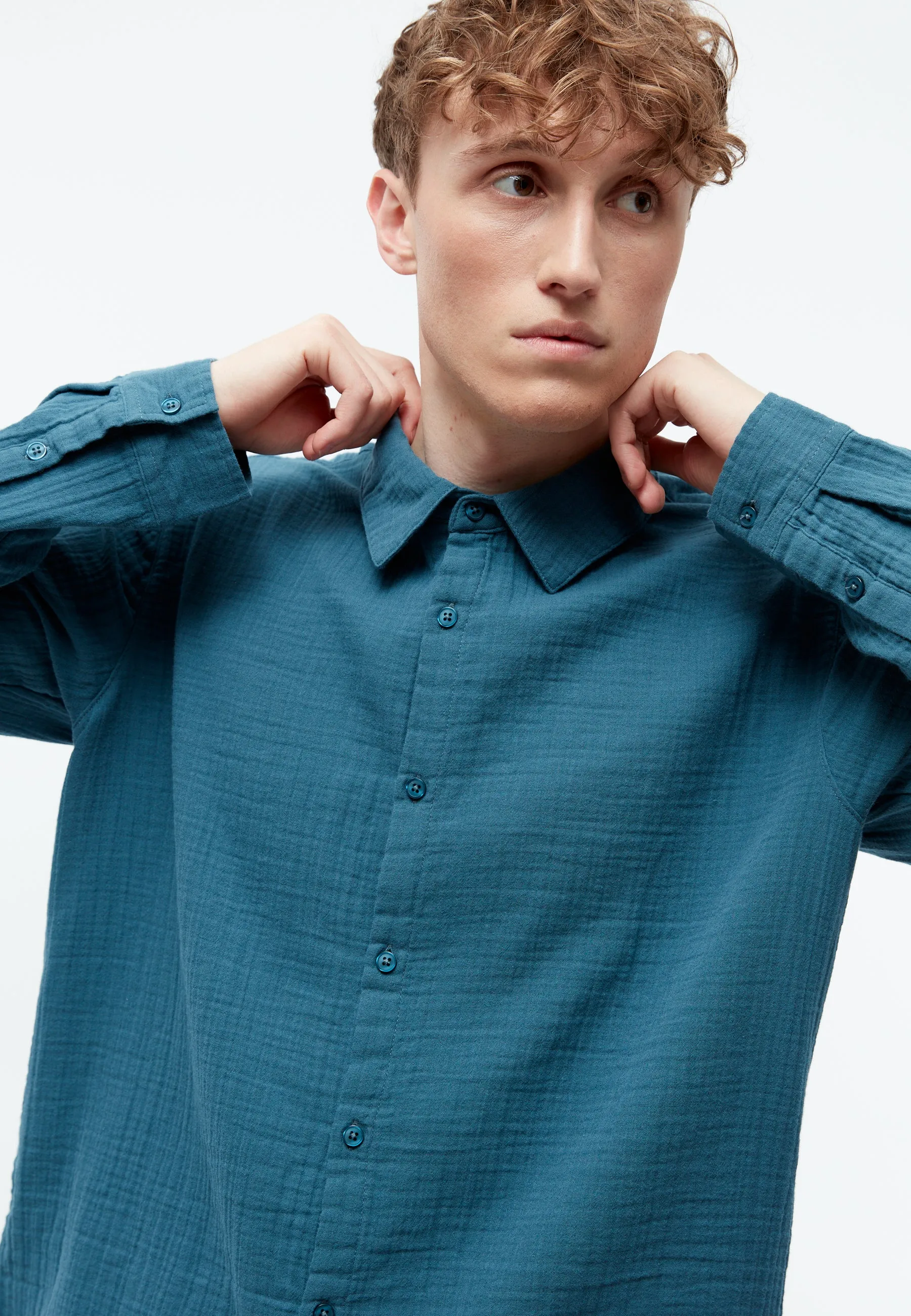 Shirt GBHOLGER out of organic cotton muslin in oversized fit Givn Berlin