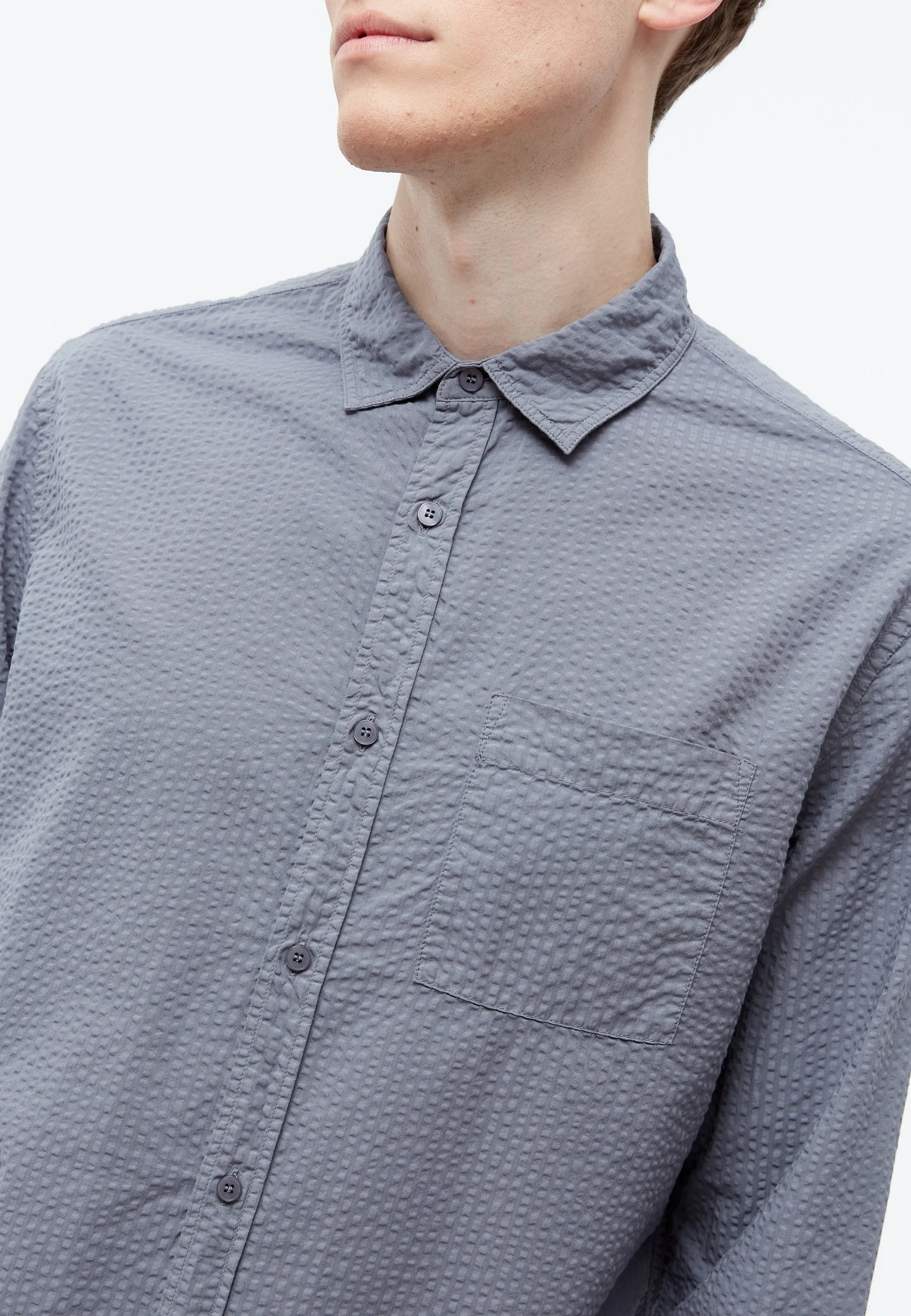 Shirt GBYUVAL out of Seersucker organic cotton Givn Berlin
