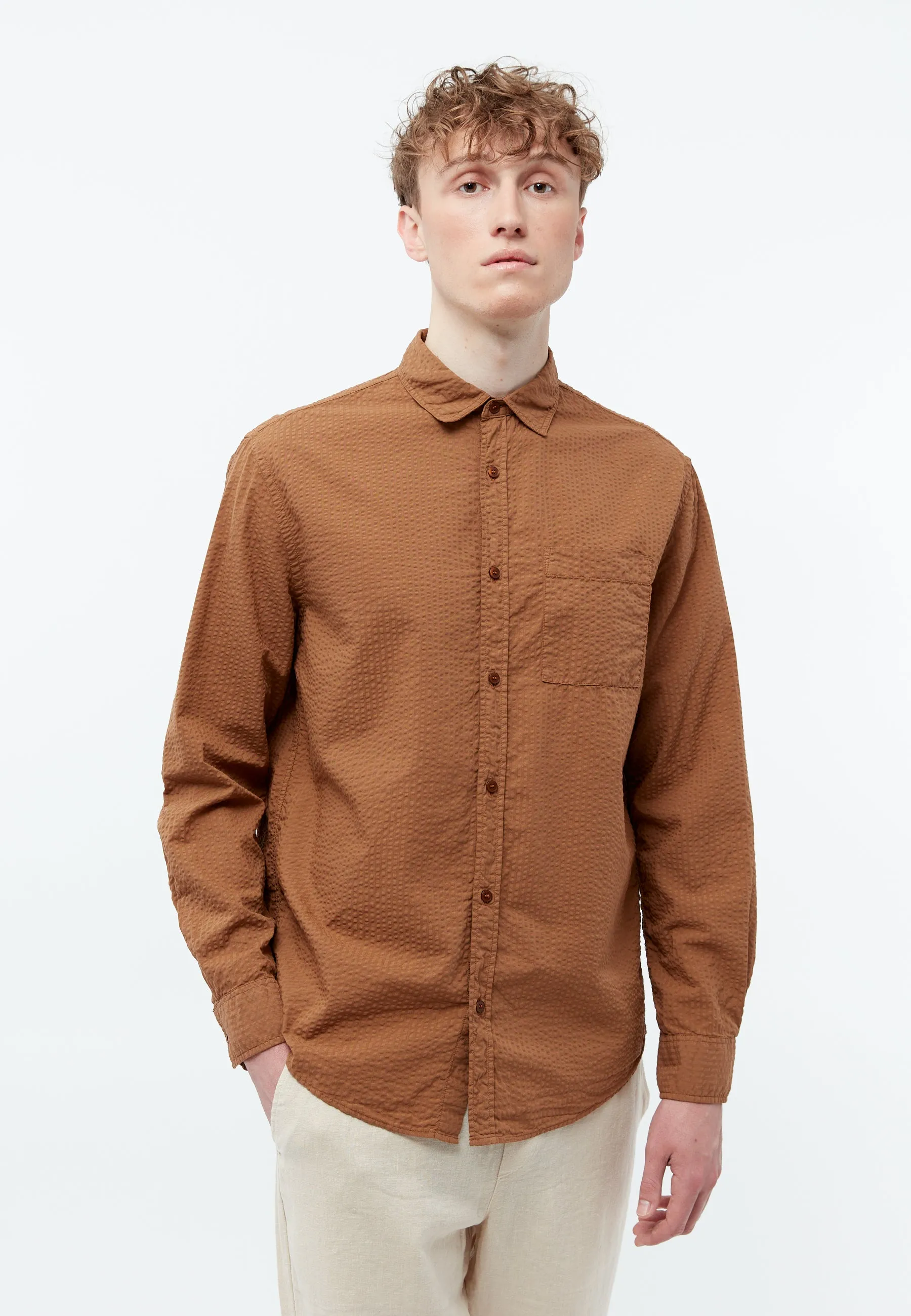 Shirt GBYUVAL out of Seersucker organic cotton Givn Berlin