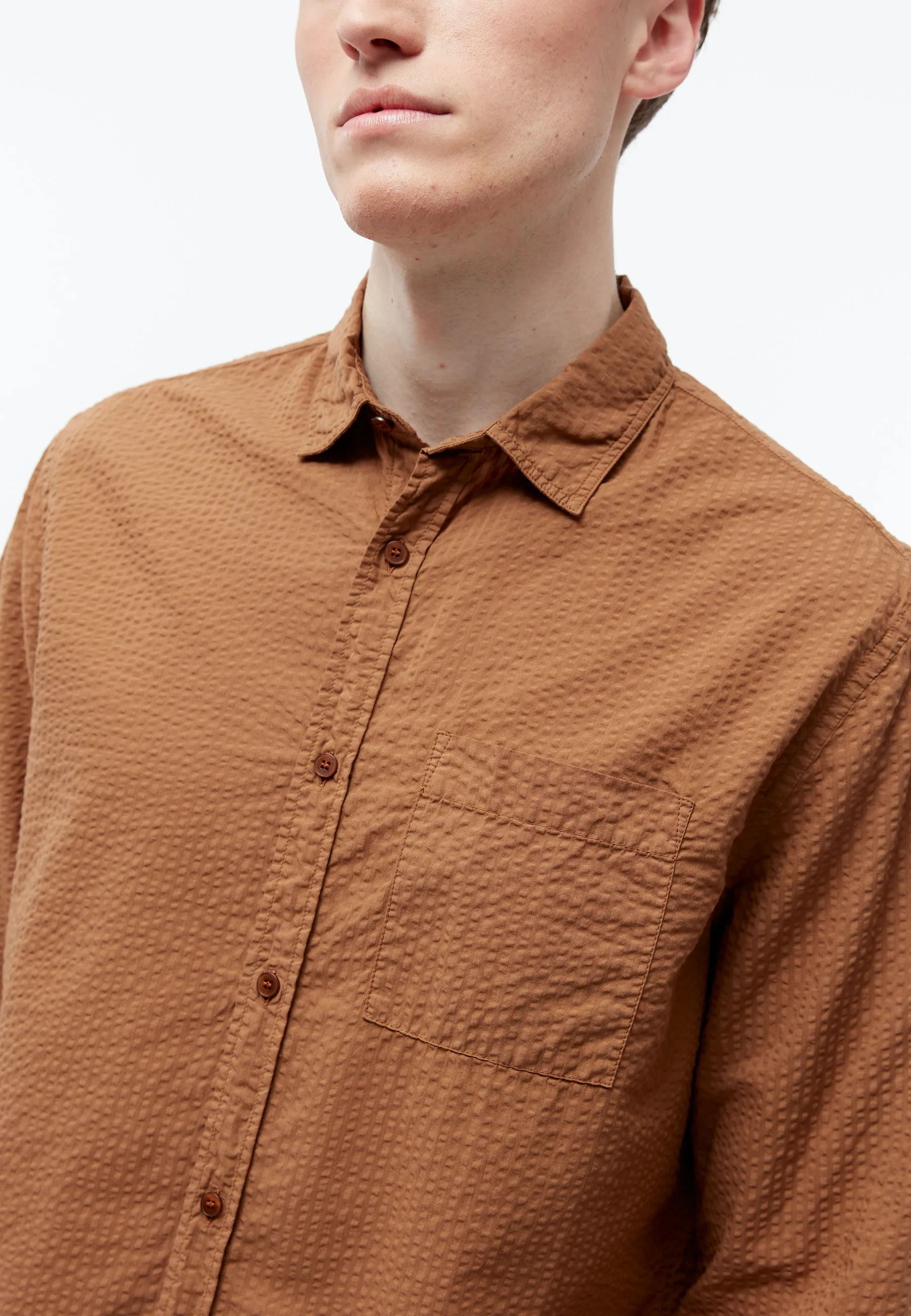 Shirt GBYUVAL out of Seersucker organic cotton Givn Berlin
