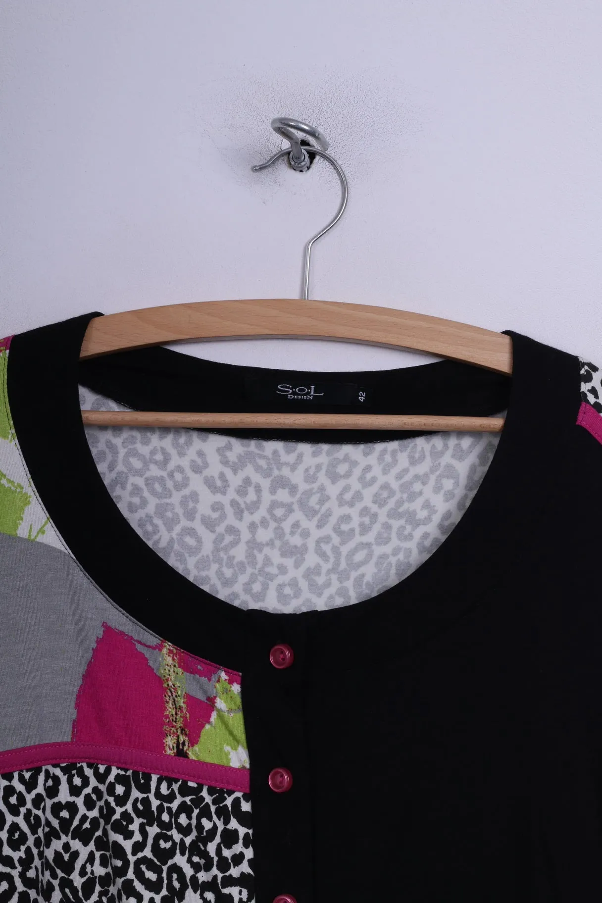Sol Design Womens 42 L Blouse Button Front Multiprint Black /Pink Long Sleeve Top