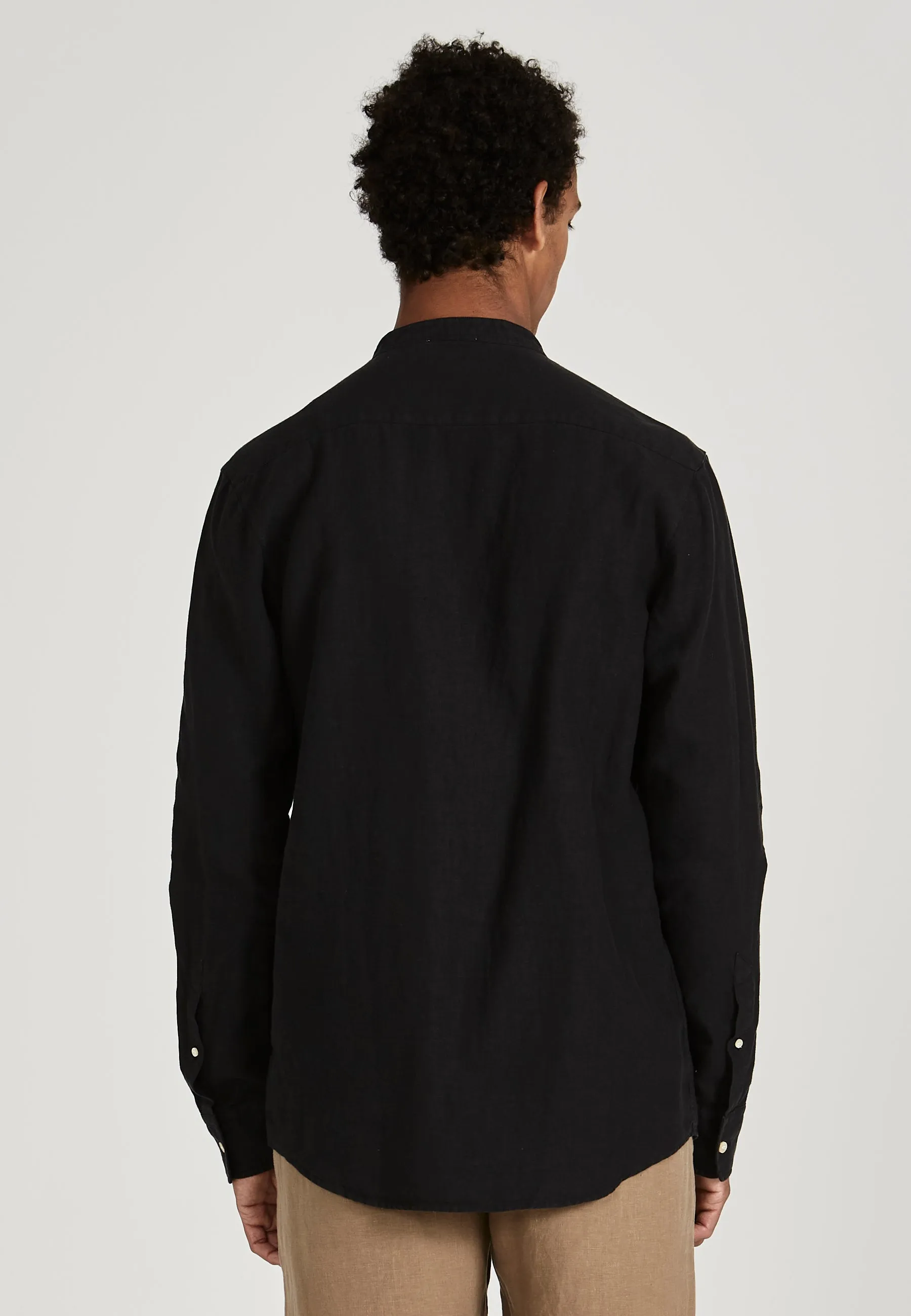 Stand-up collar linen shirt WES - Black (Linen) Givn Berlin