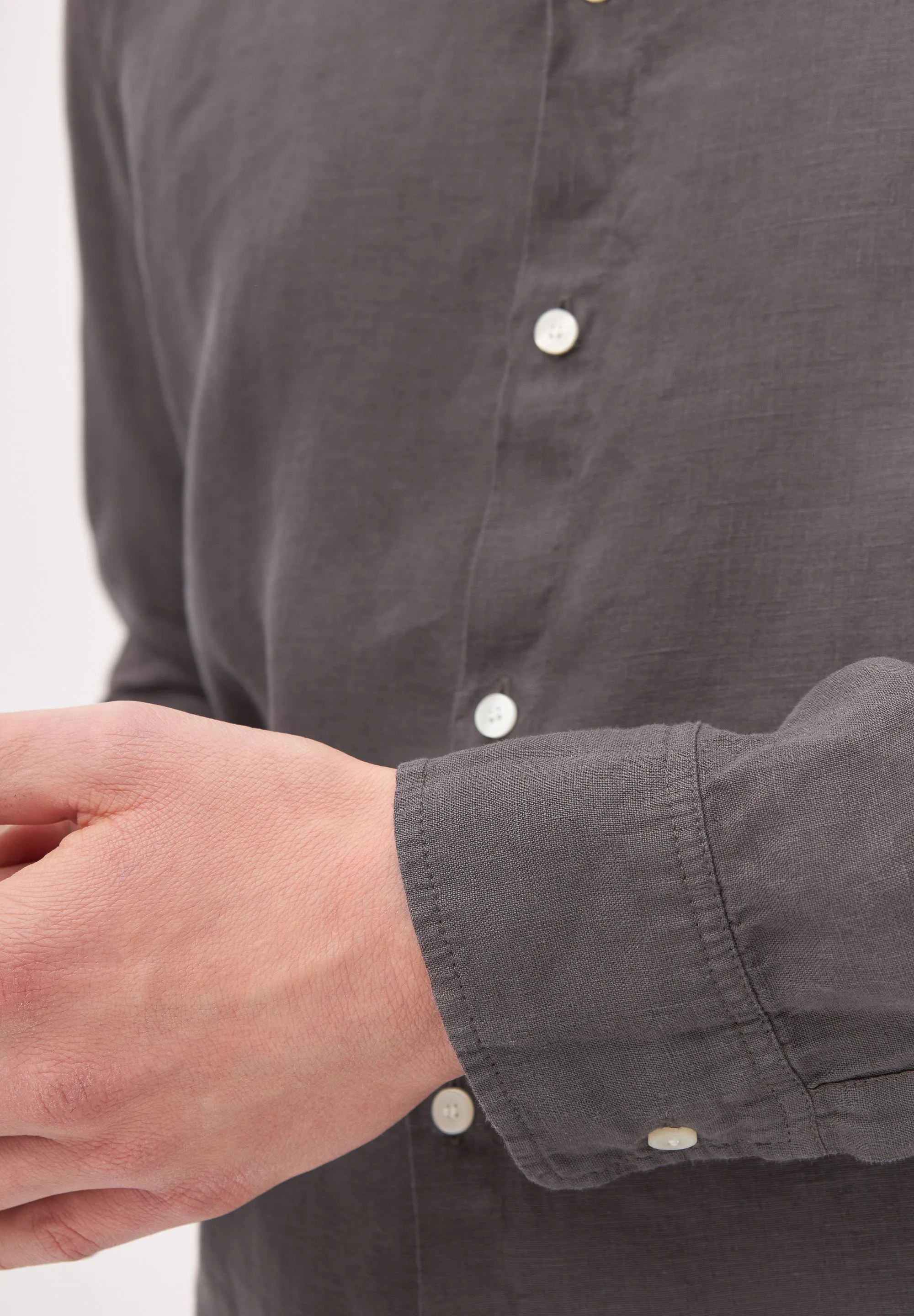 Stand-up collar linen shirt WES - Taupe (Linen) Givn Berlin